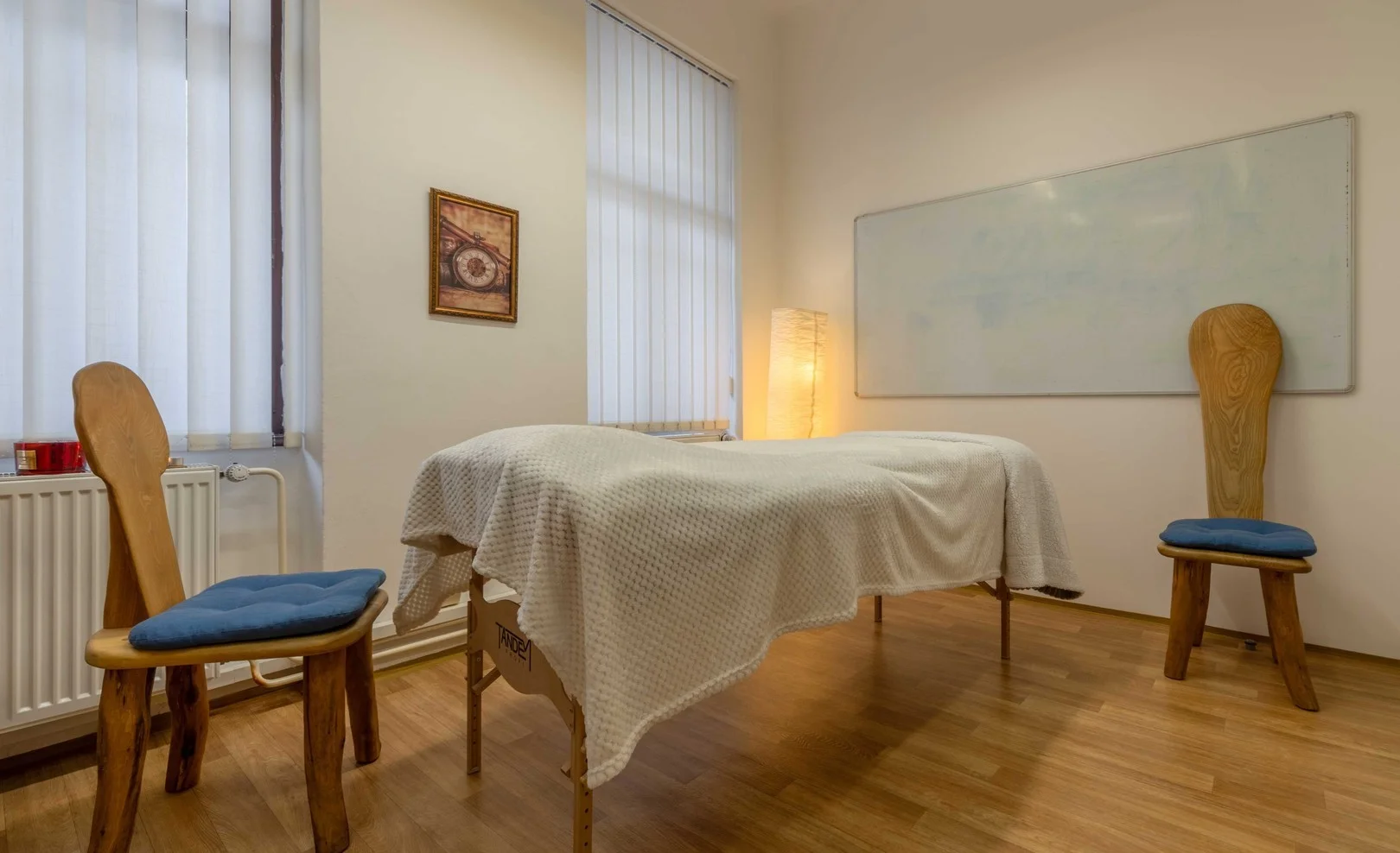 Najděte vnitřní mír: terapeutická masáž hlavy s konzultací pro 1 osobu, 1 až 3 sezení