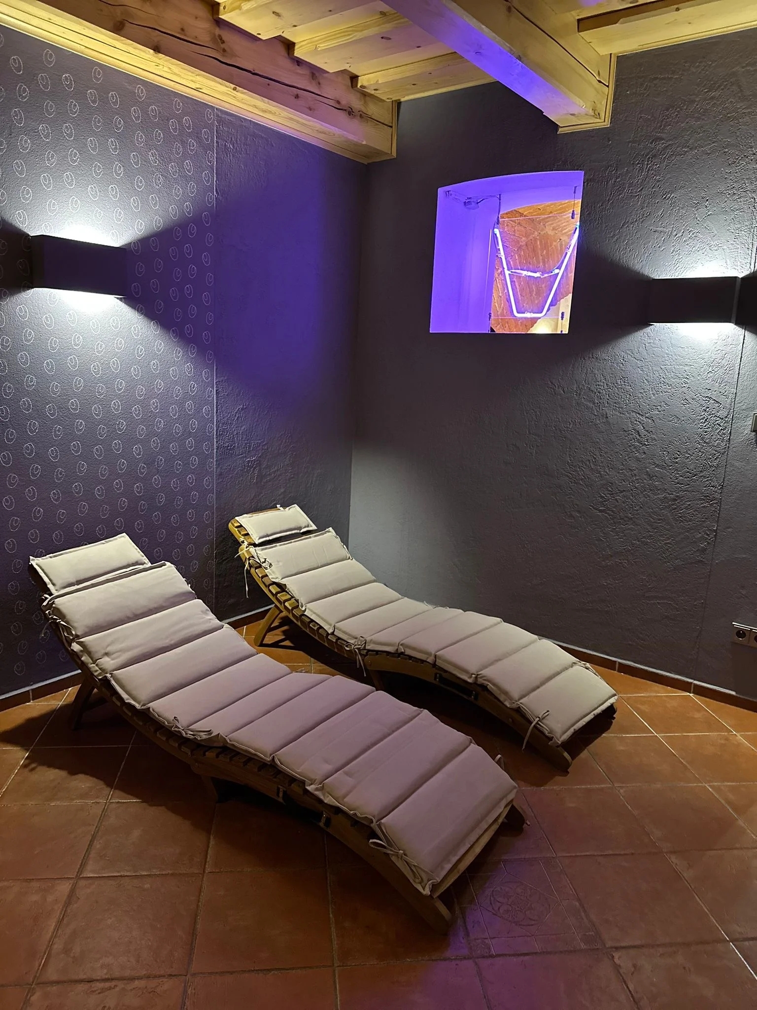 Luxusní 4* pobyt v secesní továrníkově vile: jídlo, možnost wellness i procedur v Rožnovských pivních lázních