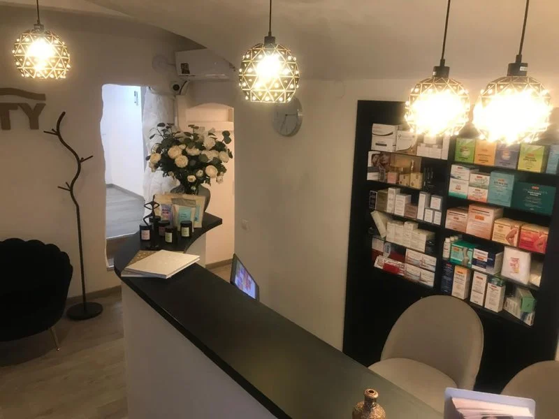 Kosmetické ošetření v moderním salonu: profesionální pečující přípravky Nautinel