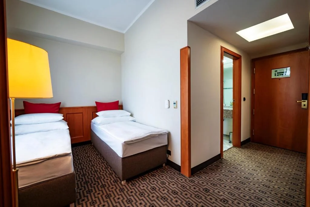 Legendární Grand Hotel International v Praze: pobyt se snídaní, skvělá dostupnost do centra