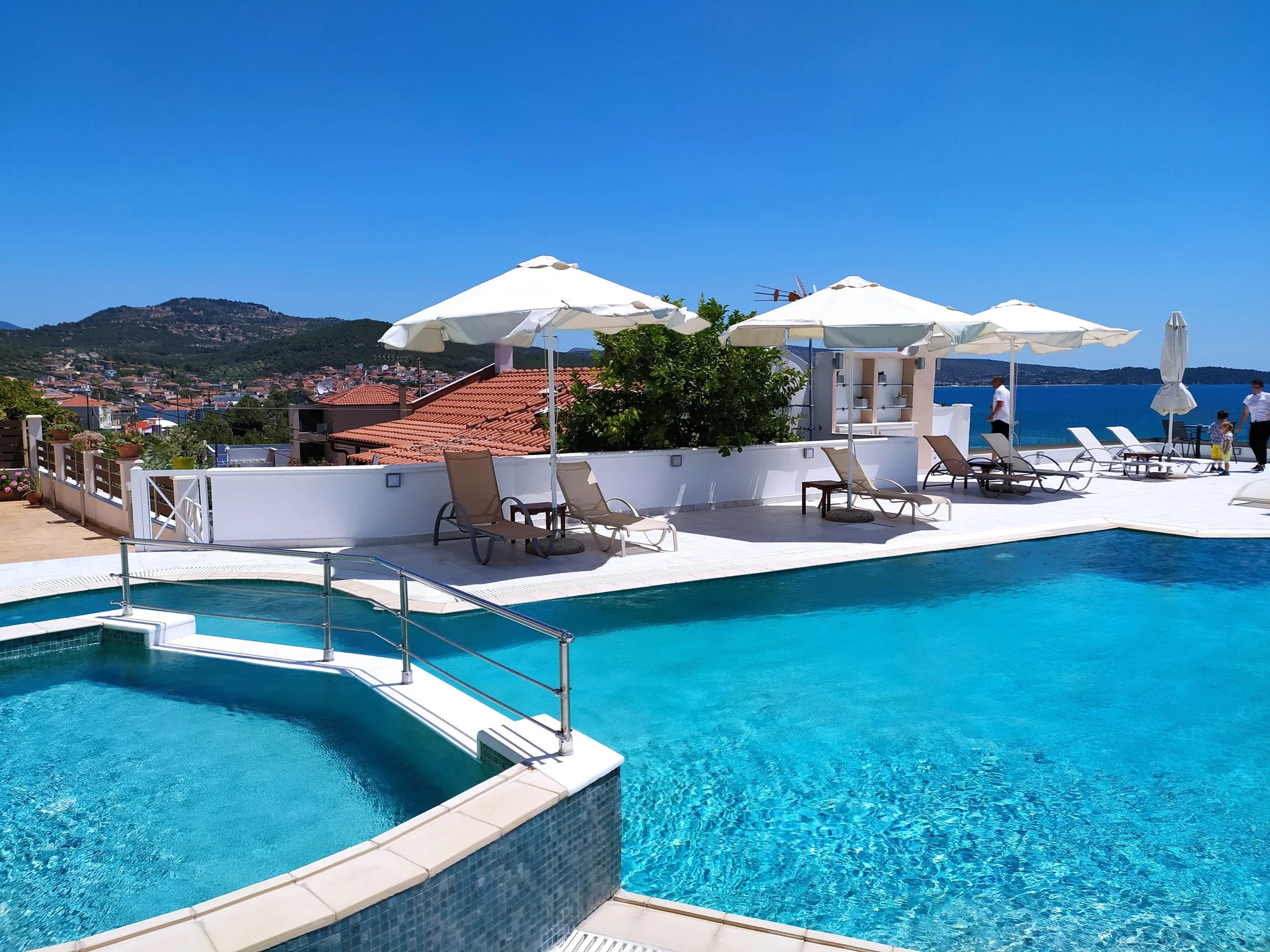 Řecký ostrov Thassos: Hotel Antonios*** se snídaní či polopenzí a venkovním bazénem, letenky v ceně