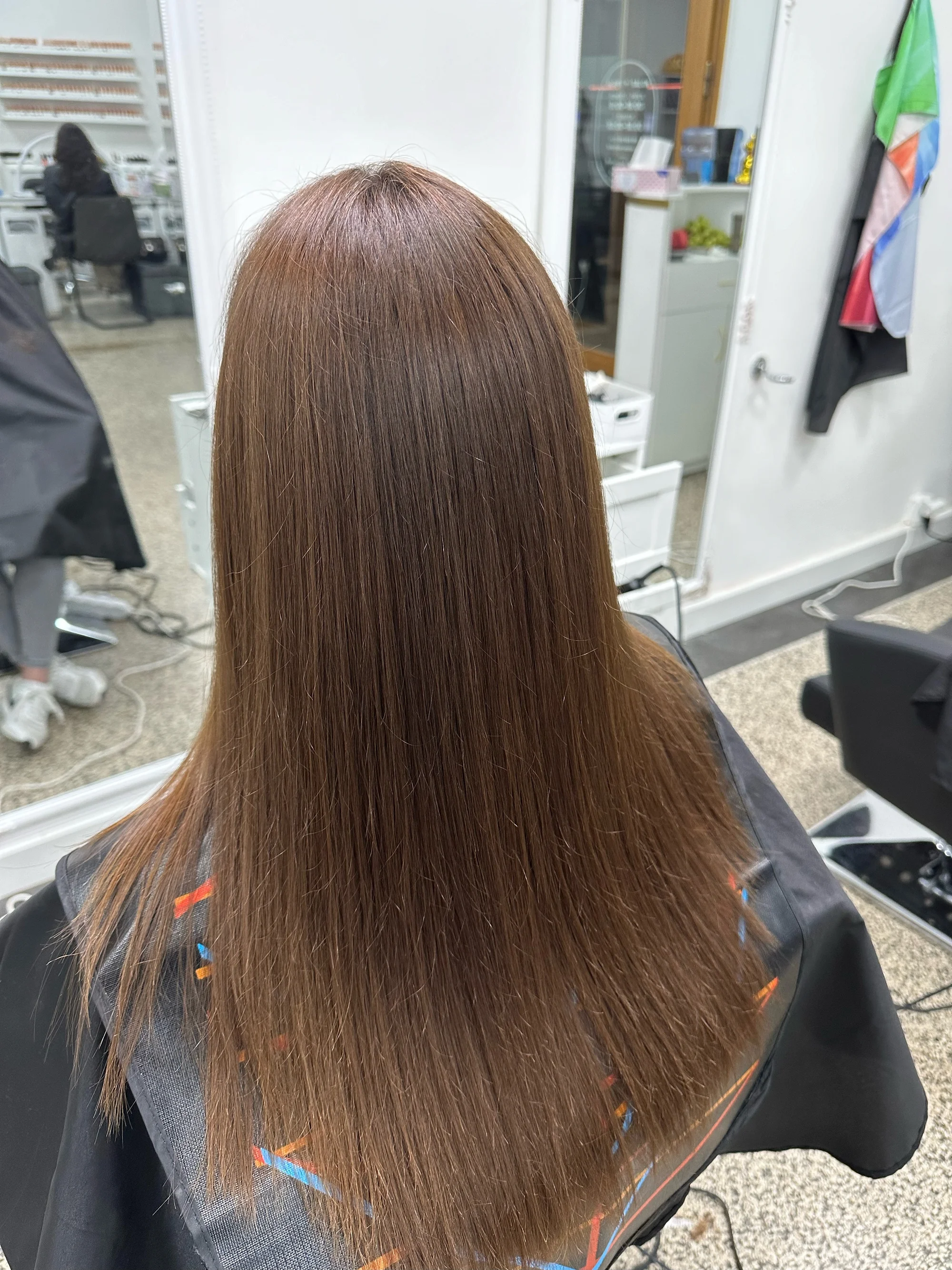 Střih s barvou, melírem i balayage pro všechny délky vlasů