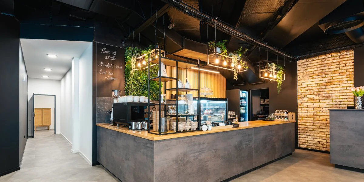 Nádherné solárium Cafe Garden Bobycentrum: 25 nebo 50 min. pro 1 osobu