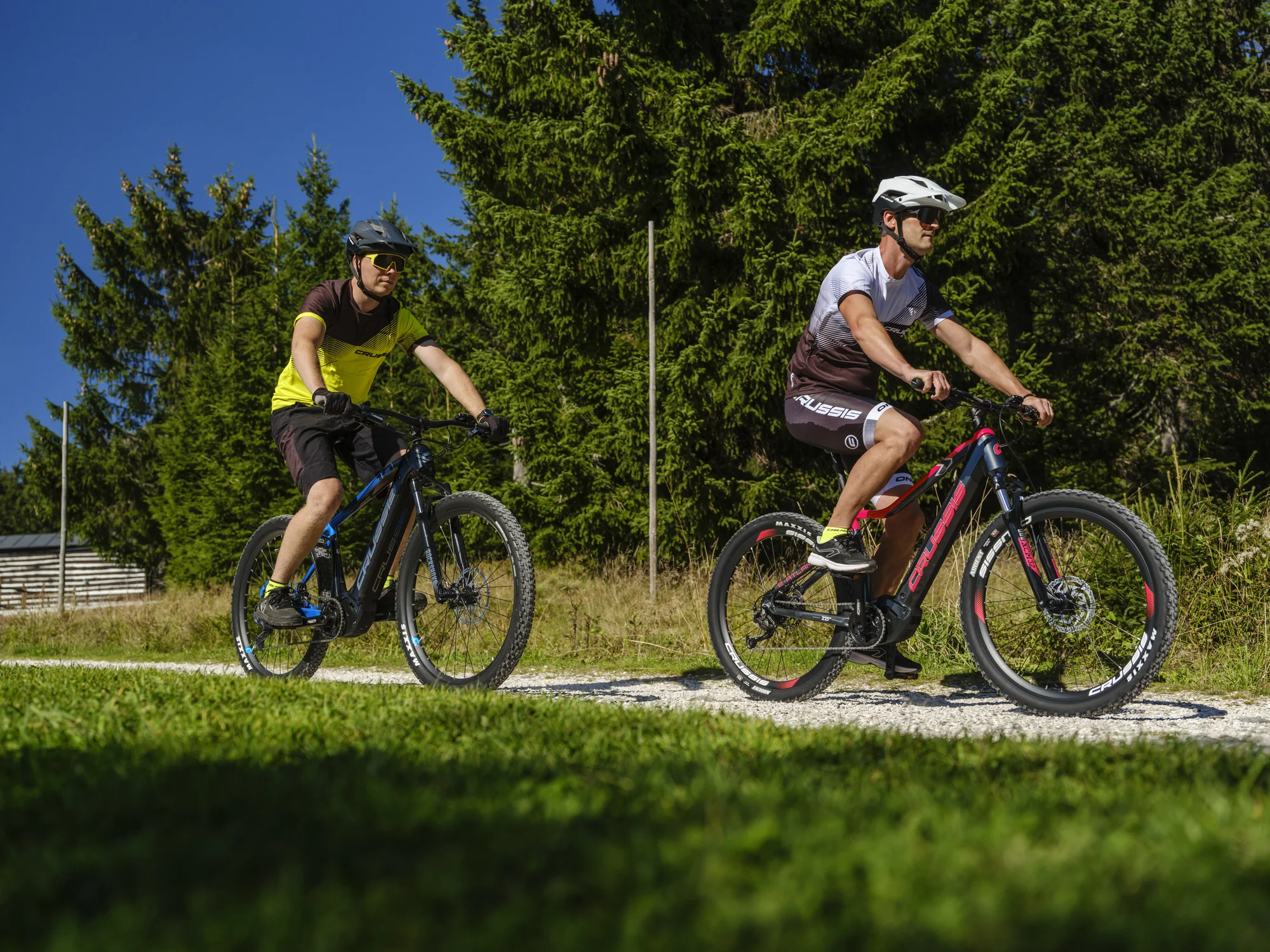 Zapůjčení elektrokola či dětské e‑motorky na 4 hod. i celý den
