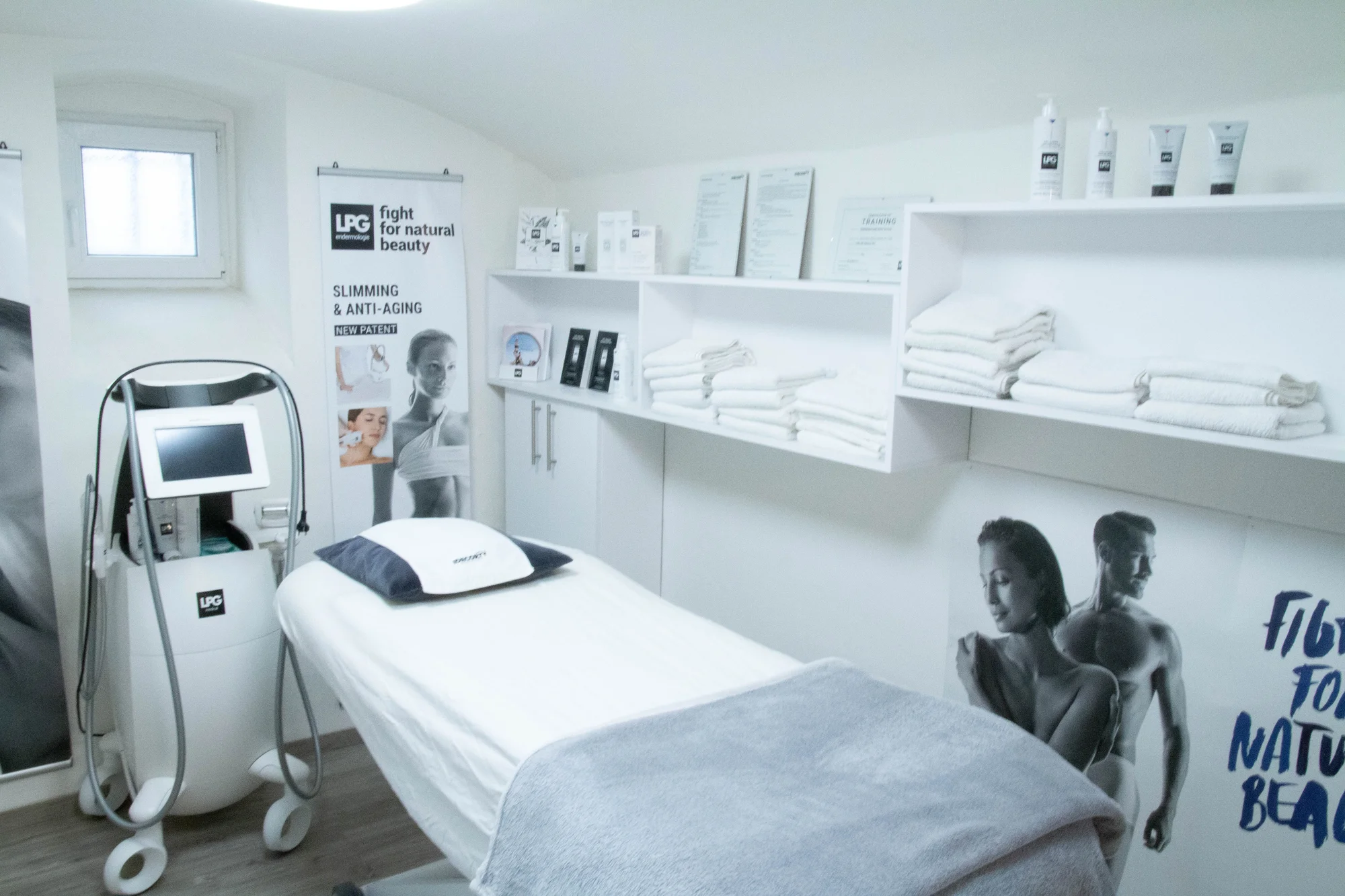 Radiofrekvence těla či tváře: zpevnění pokožky, redukce vrásek či celulitidy