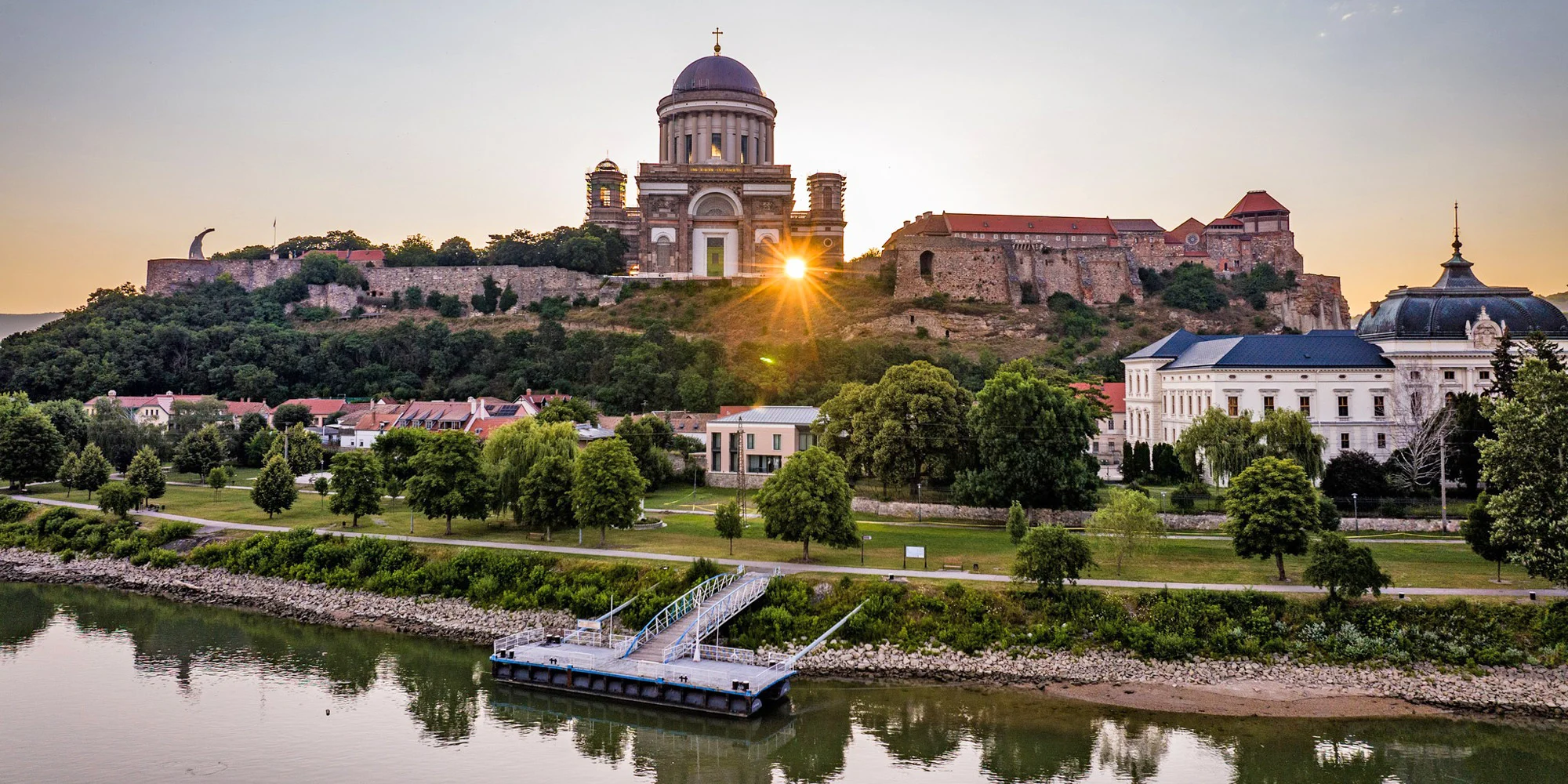 Romantika na břehu Dunaje v srdci Ostřihomi