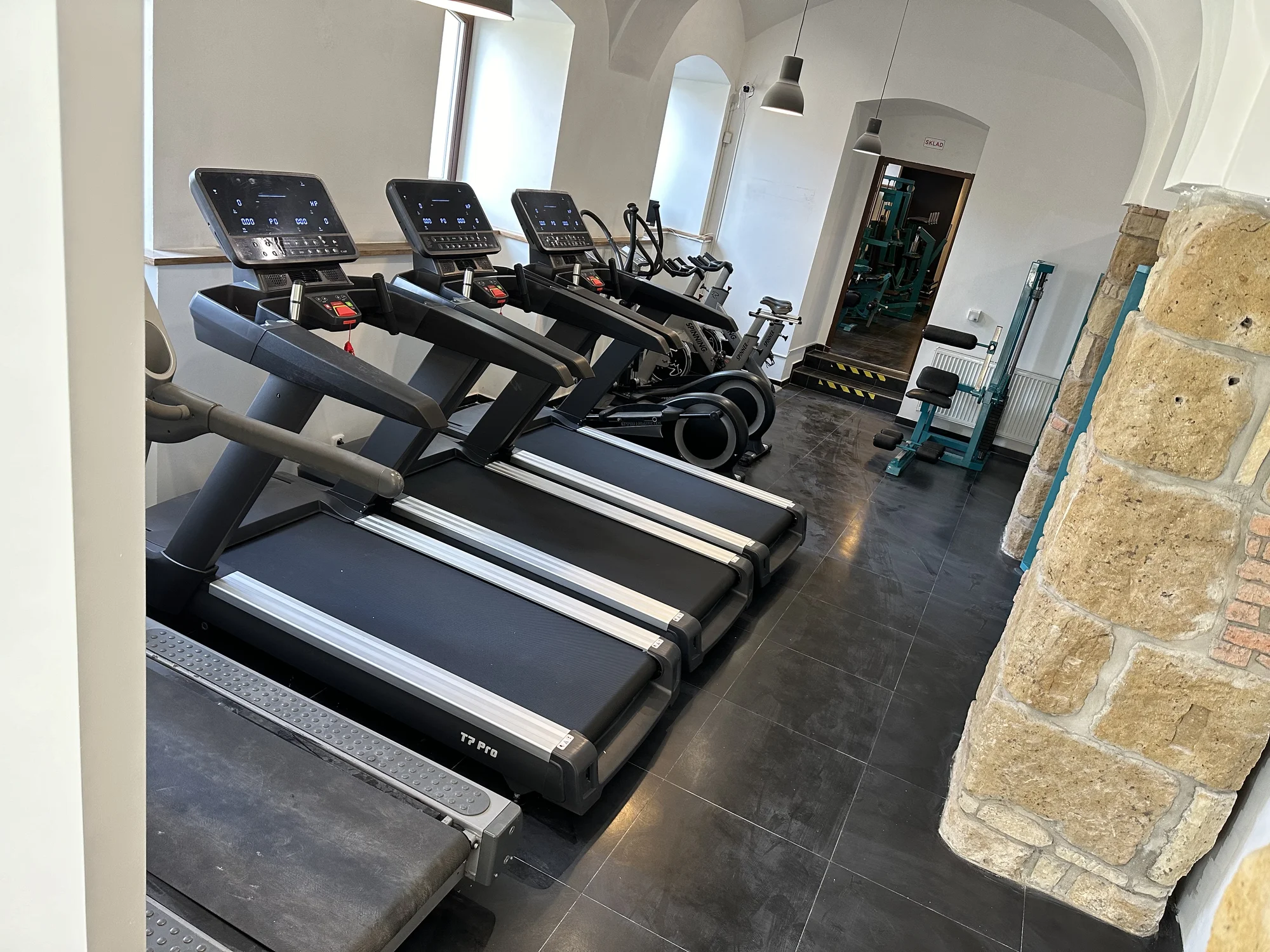Ženské fitness centrum: jednotlivé vstupy i permanentka na měsíc