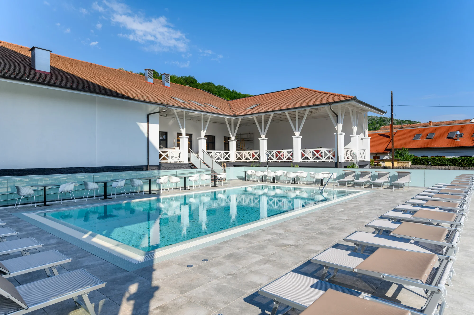 Wellness pobyt ve vyhlášené vinařské oblasti Tokaj: polopenze i celodenní vstup do wellness
