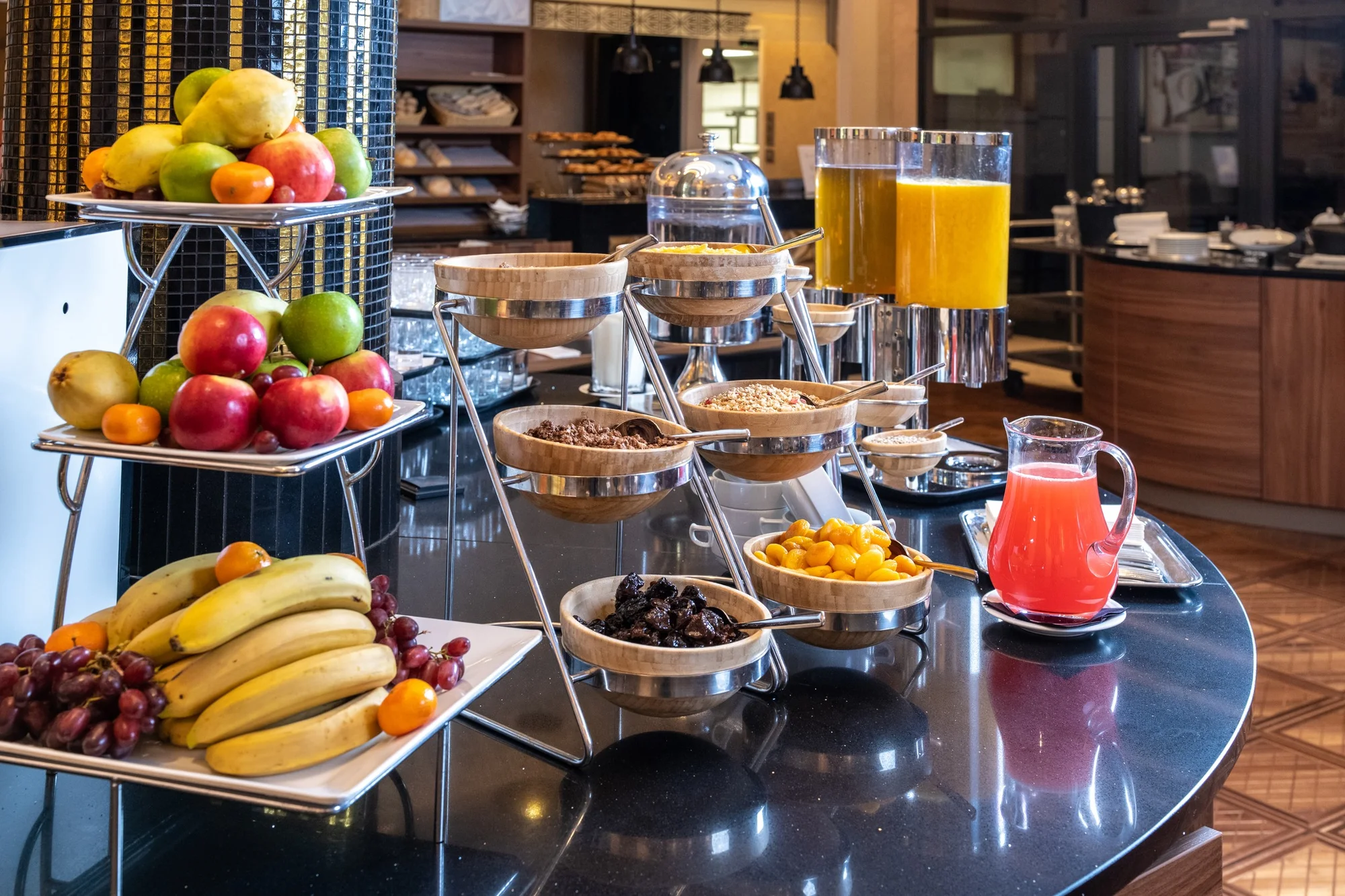 Relax v centru Budapešti: Continental Hotel se snídaněmi a neomezeným wellness