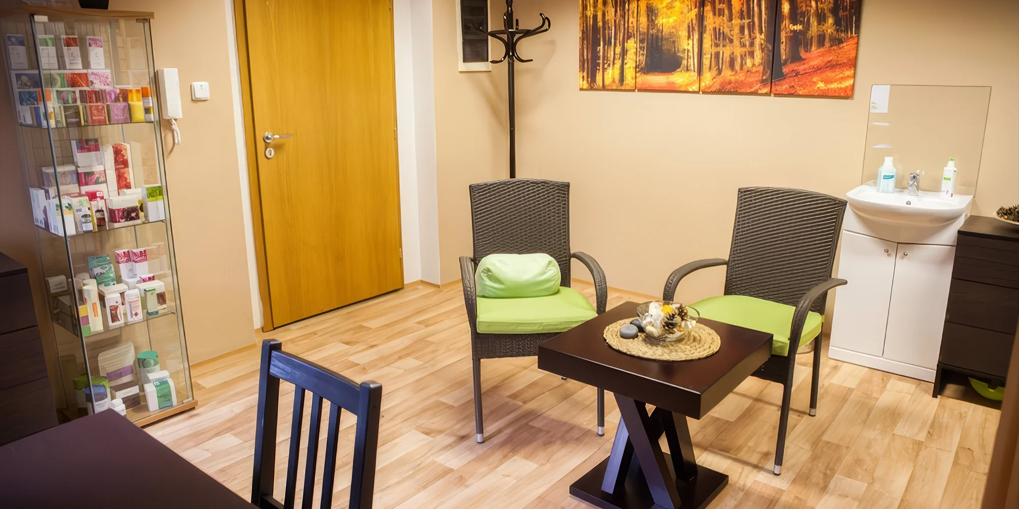 Hodinový relax: energetická léčebná masáž a rašelinový zábal na závěr