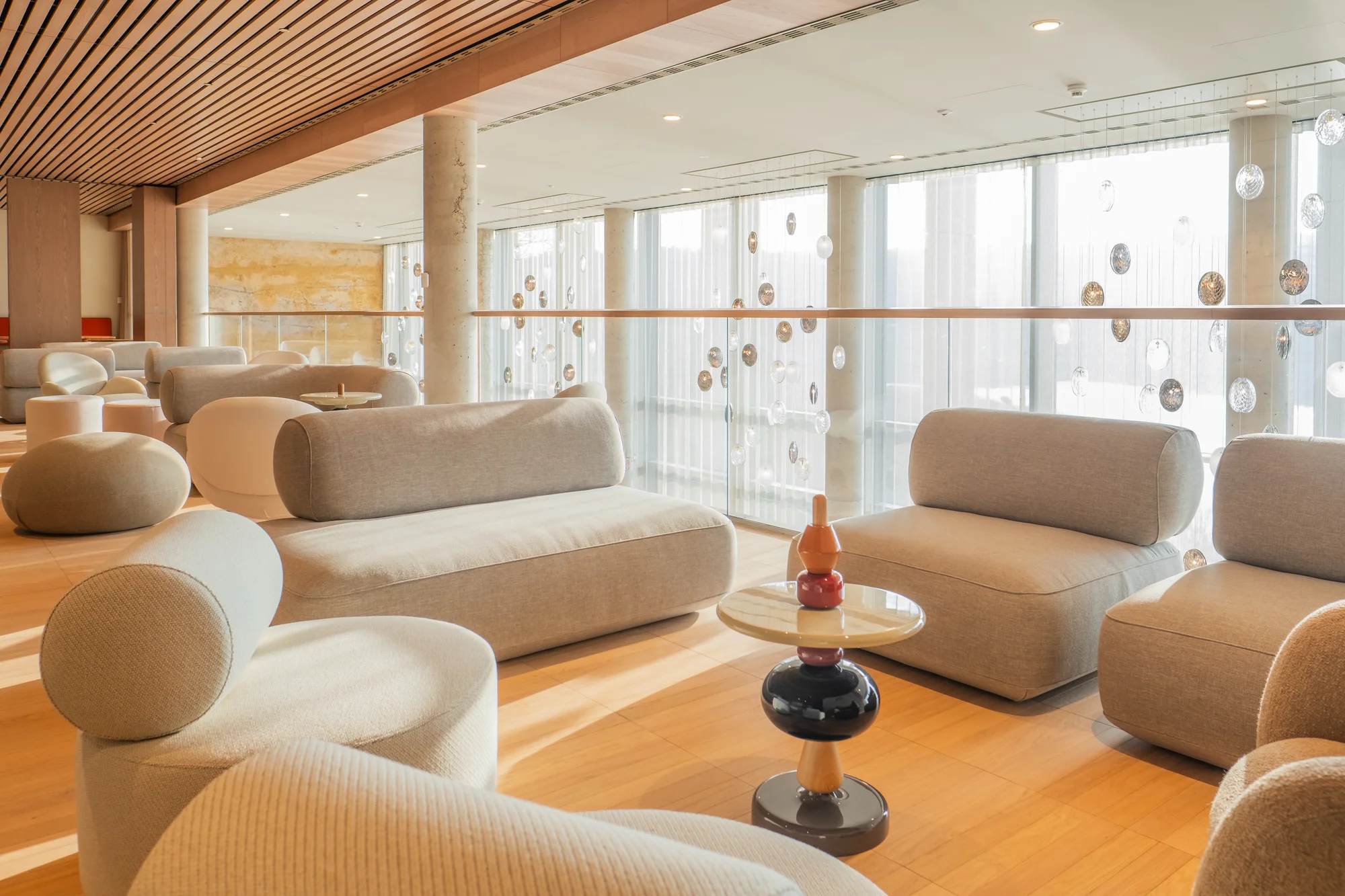 Nový hotel u jezera Wisełka: pláže Baltu i Volyňský park na dosah, wellness a polopenze v ceně
