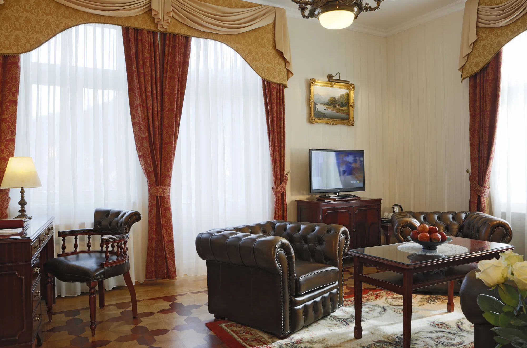 Pobyt ve 4* hotelu v Karlových Varech s neomezeným wellness, snídaní či polopenzí i masáží