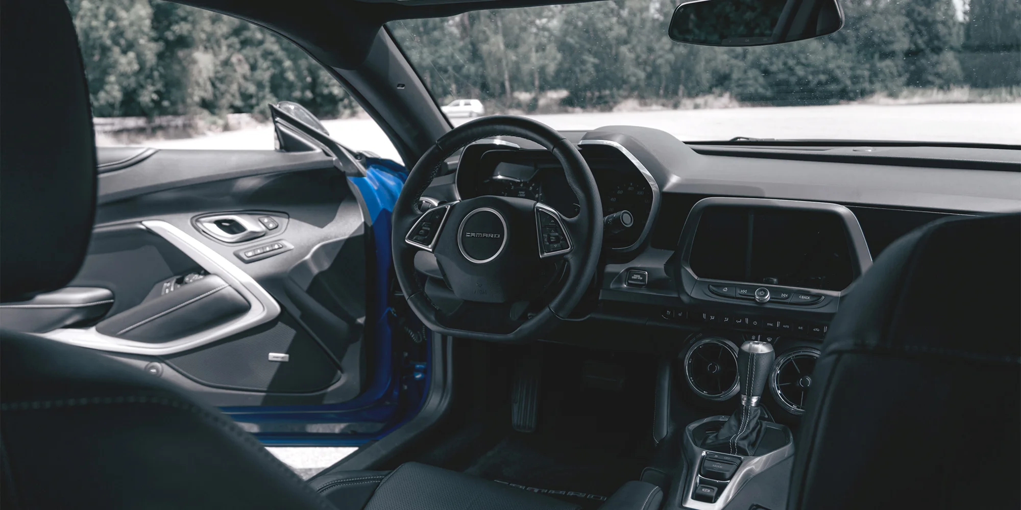 Zážitková jízda v Chevroletu Camaro: 15 min. spolujízdy nebo až 60 min. řízení