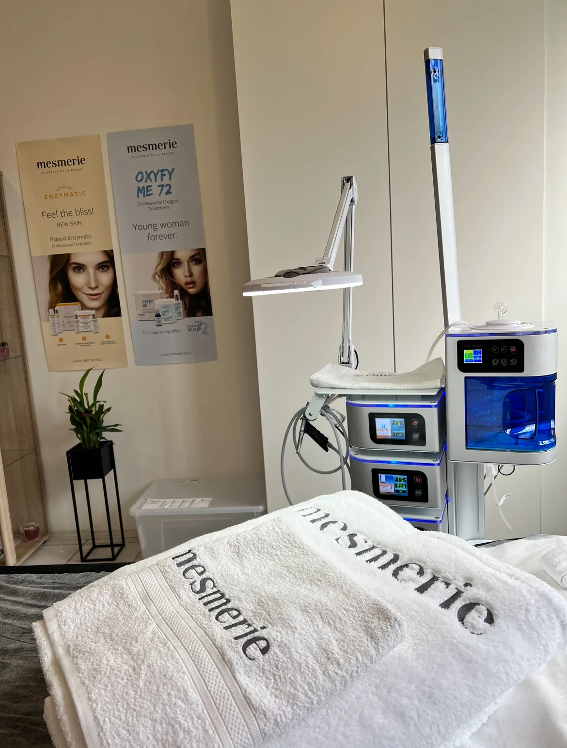 Svěží a krásná pleť: Kosmetika vč. dermabraze, aquapeeling i mikrojehličkování dermapenem