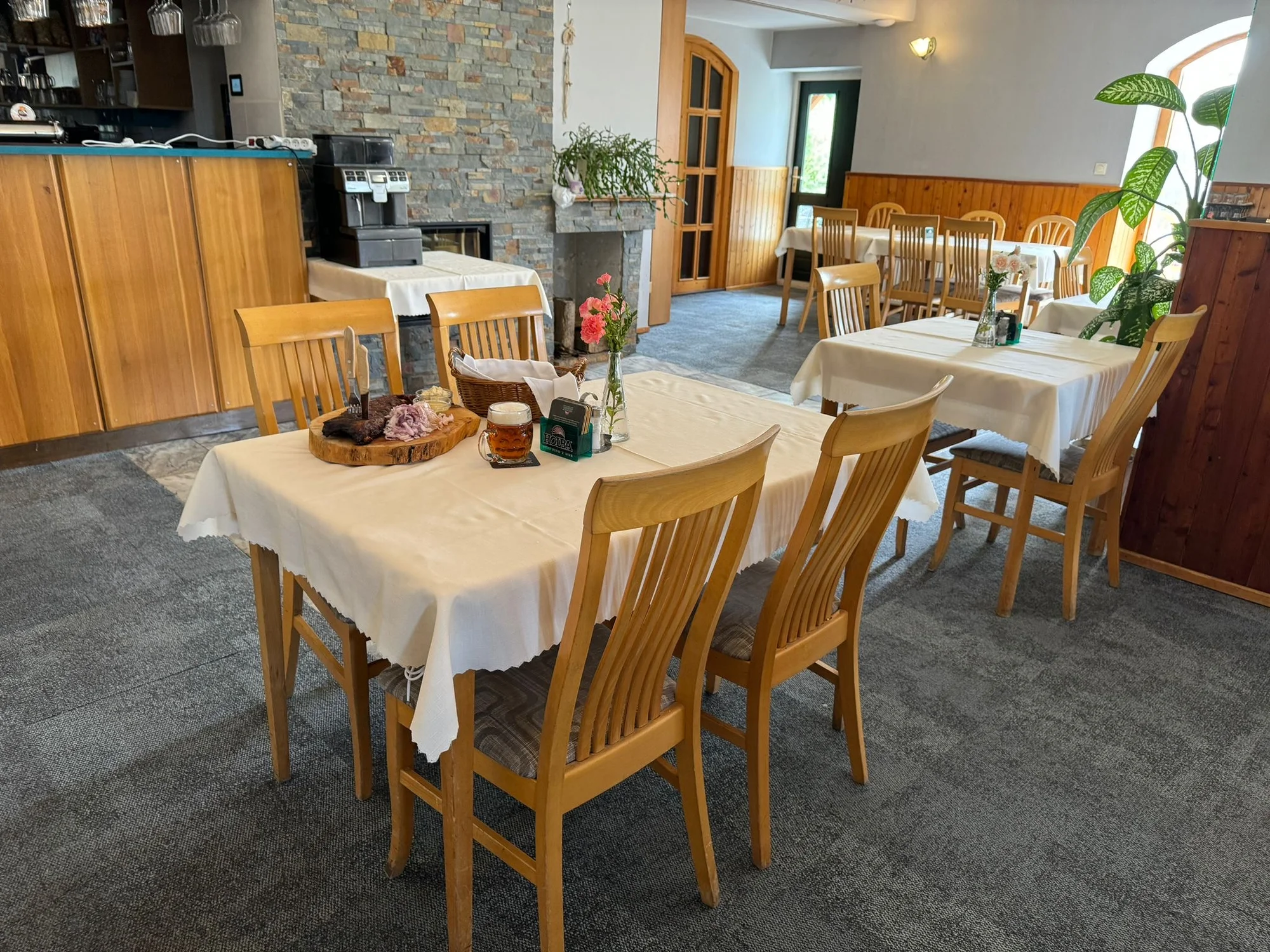 Restaurace na Trojáku: až 1 000 Kč na české dobroty i nápoje