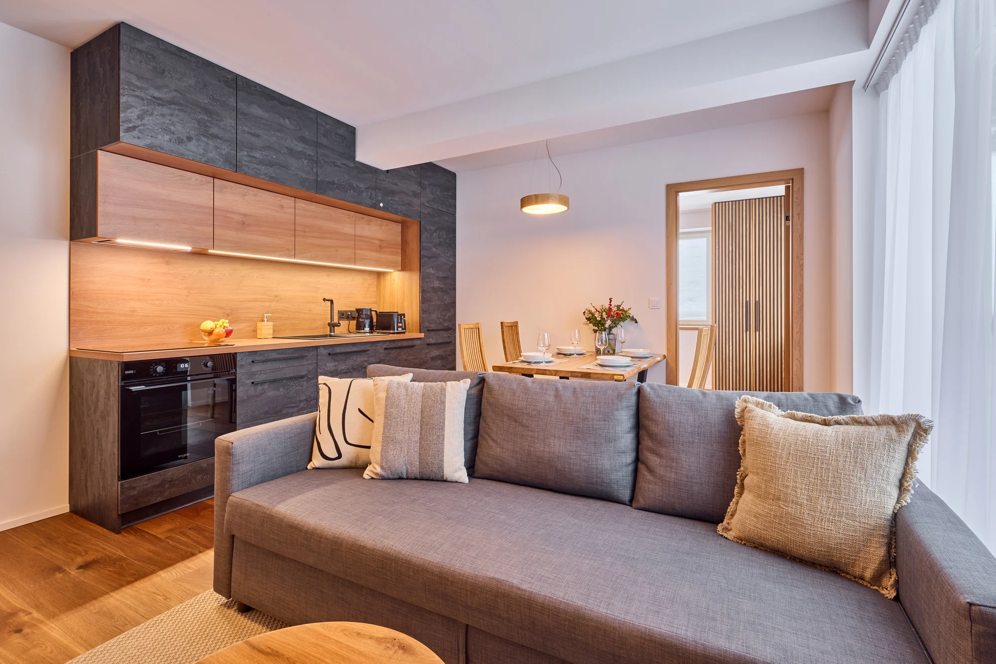 Moderní apartmány v Peci pod Sněžkou pro páry i rodiny: snídaně, wellness i slevy na lanovku