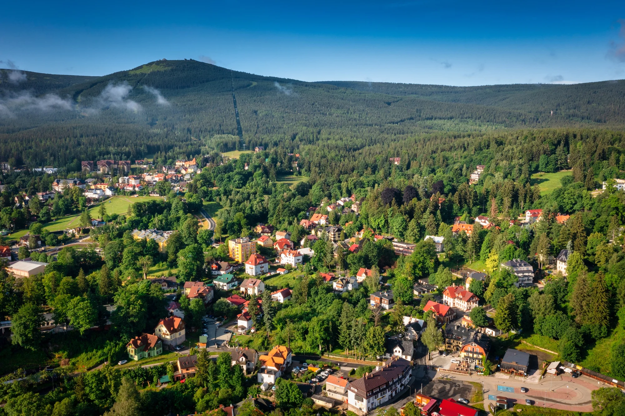 Nový moderní resort ve Sklářské Porubě: snídaně či polopenze, wellness, infinity bazén