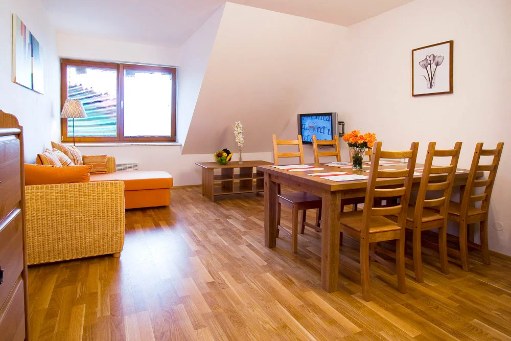 Útulné horské apartmány až pro 8 lidí v srdci Krkonoš: posezení u táboráku i výlety do okolí