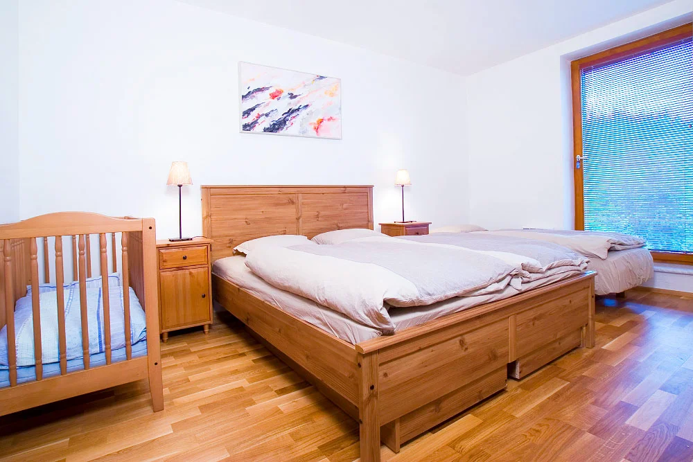 Útulné horské apartmány až pro 8 lidí v srdci Krkonoš: posezení u táboráku i výlety do okolí