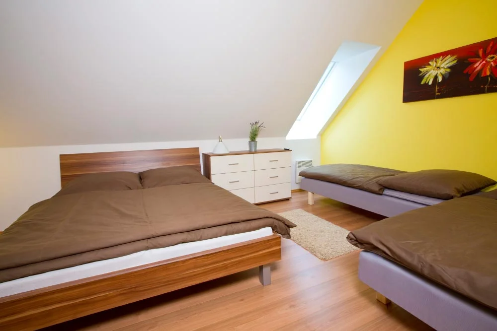 Útulné horské apartmány až pro 8 lidí v srdci Krkonoš: posezení u táboráku i výlety do okolí