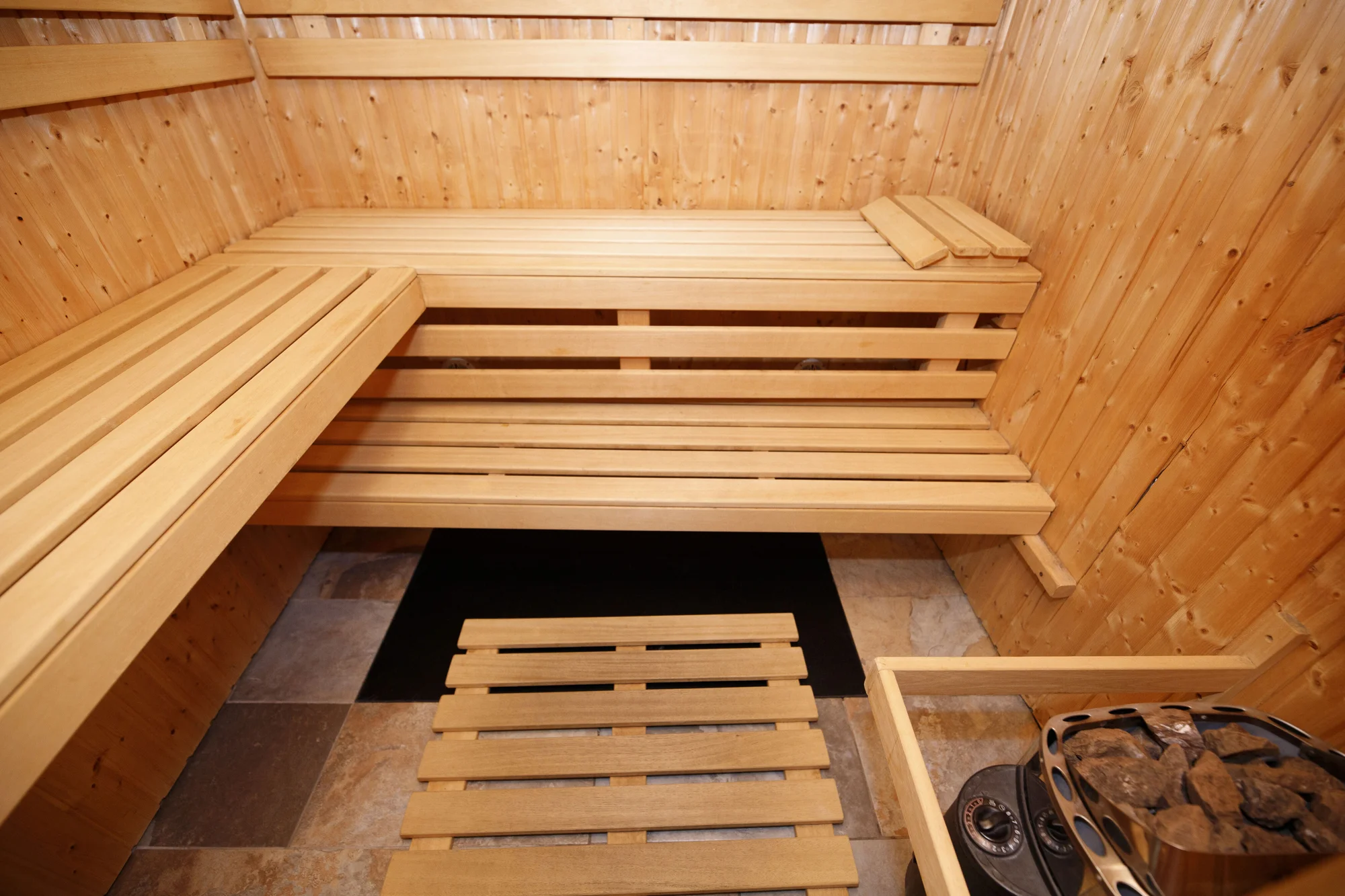 Pobyt v srdci Šumavy: krásný horský hotel se snídaní i možností wellness