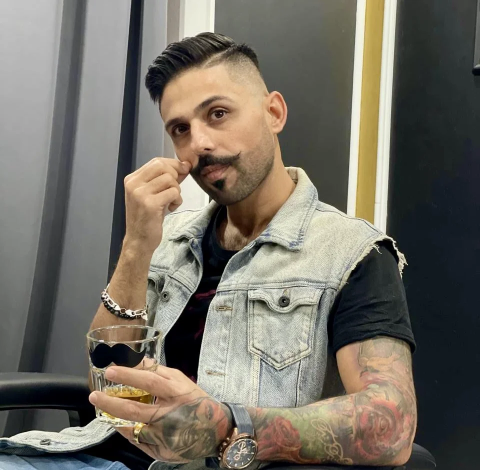 Pánský střih, úprava vousů i VIP balíček v tradičním perském barbershopu