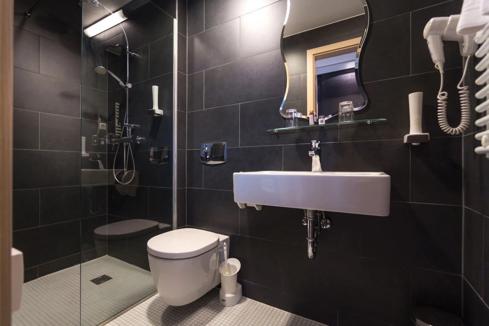 Pobyt pro požitkáře u Balatonu: ochutnávka vína, designové ubytování i neomezený wellness