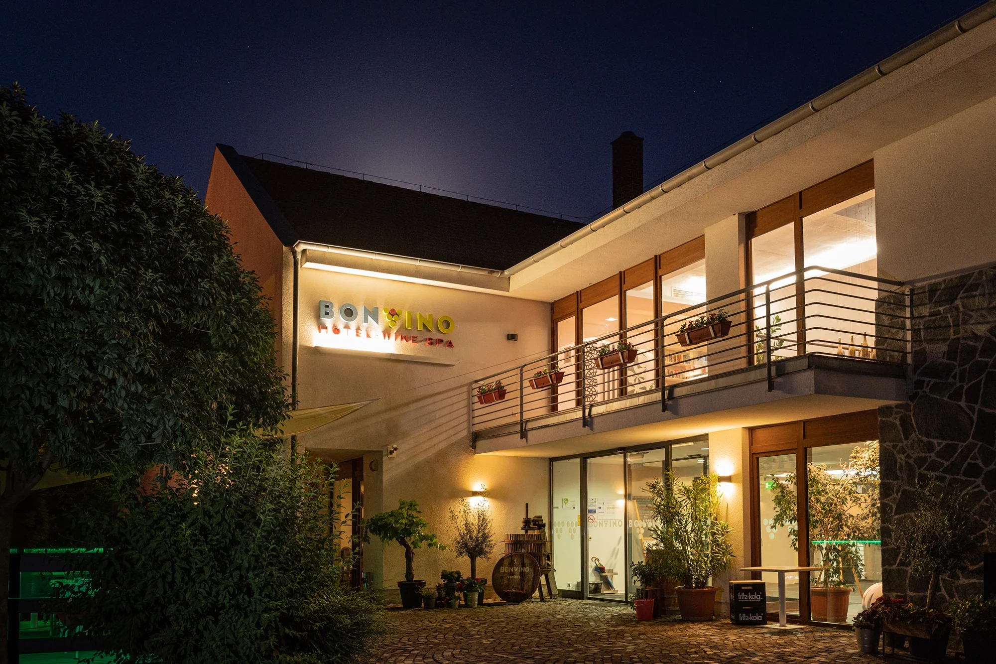 Wellness pobyt přímo u Balatonu s polopenzí a ochutnávkou vína
