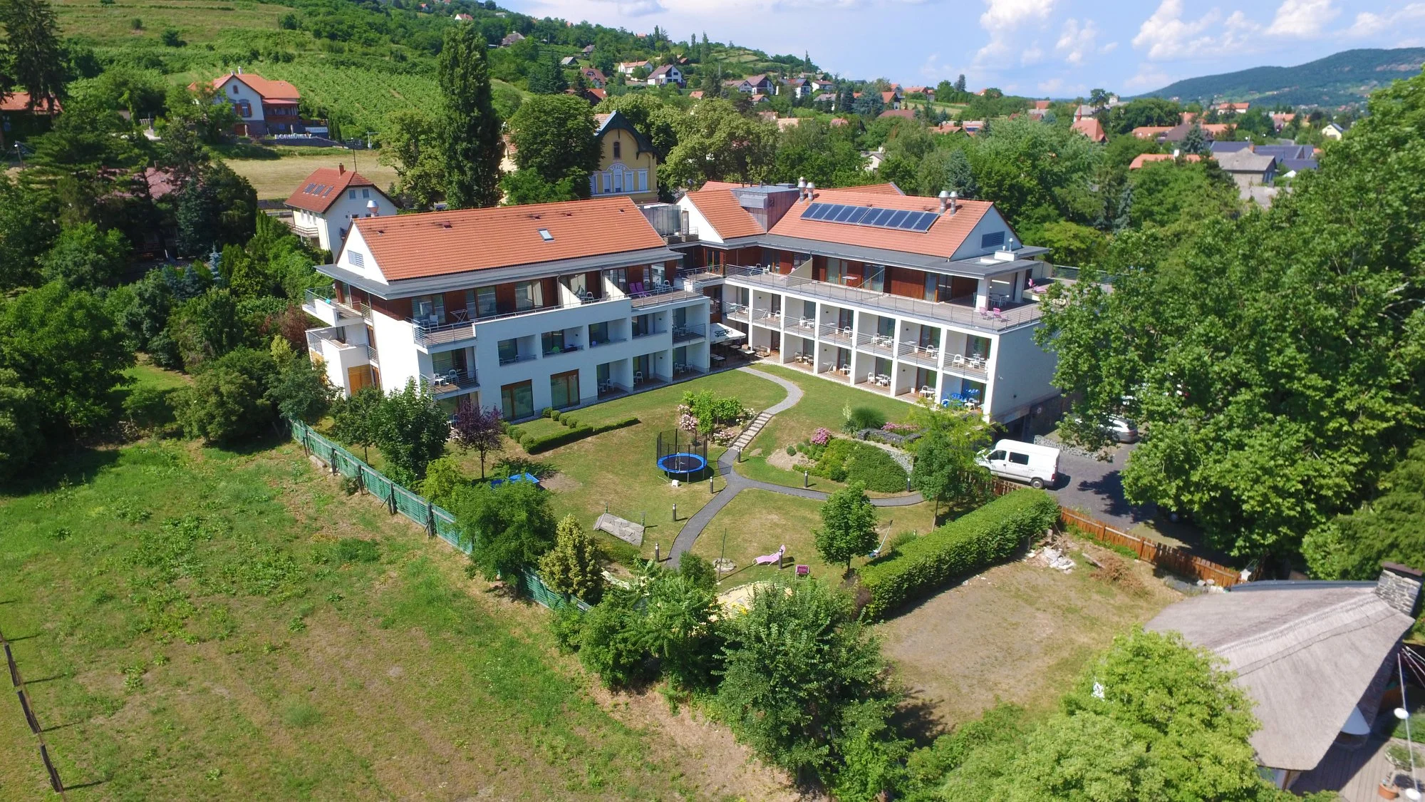 Wellness pobyt přímo u Balatonu s polopenzí a ochutnávkou vína