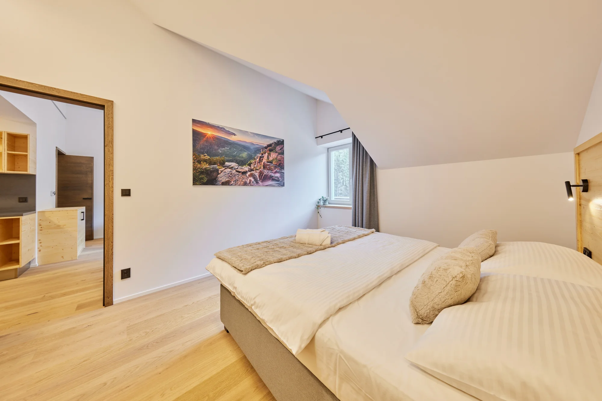 Moderní apartmány v Peci pod Sněžkou pro páry i rodiny: snídaně, wellness i slevy na lanovku
