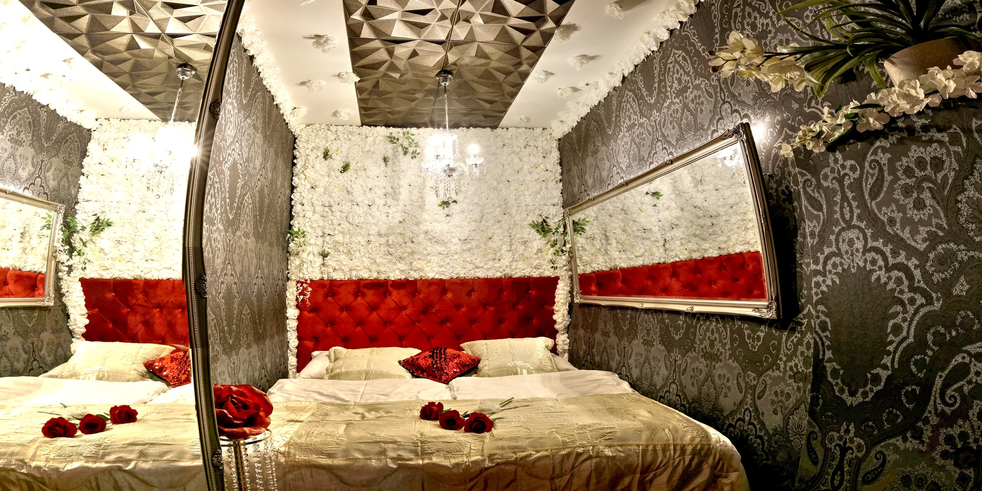 Zážitkový apartmán s vozem Ferrari, wellness, herní konzolí a kulečníkem