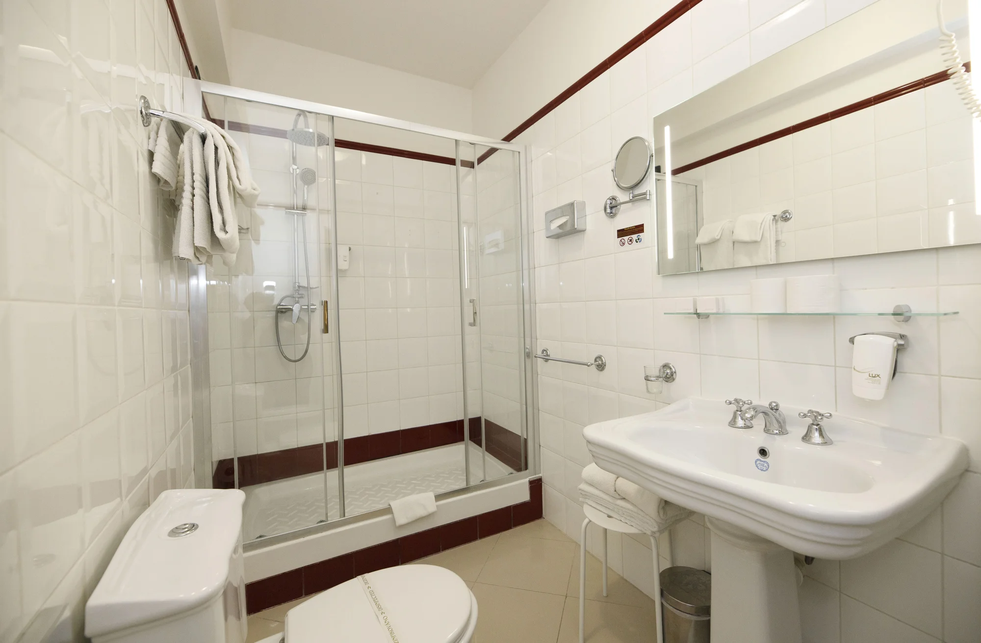 4* hotel na Starém Městě: snídaně v ceně a Karlův most za rohem