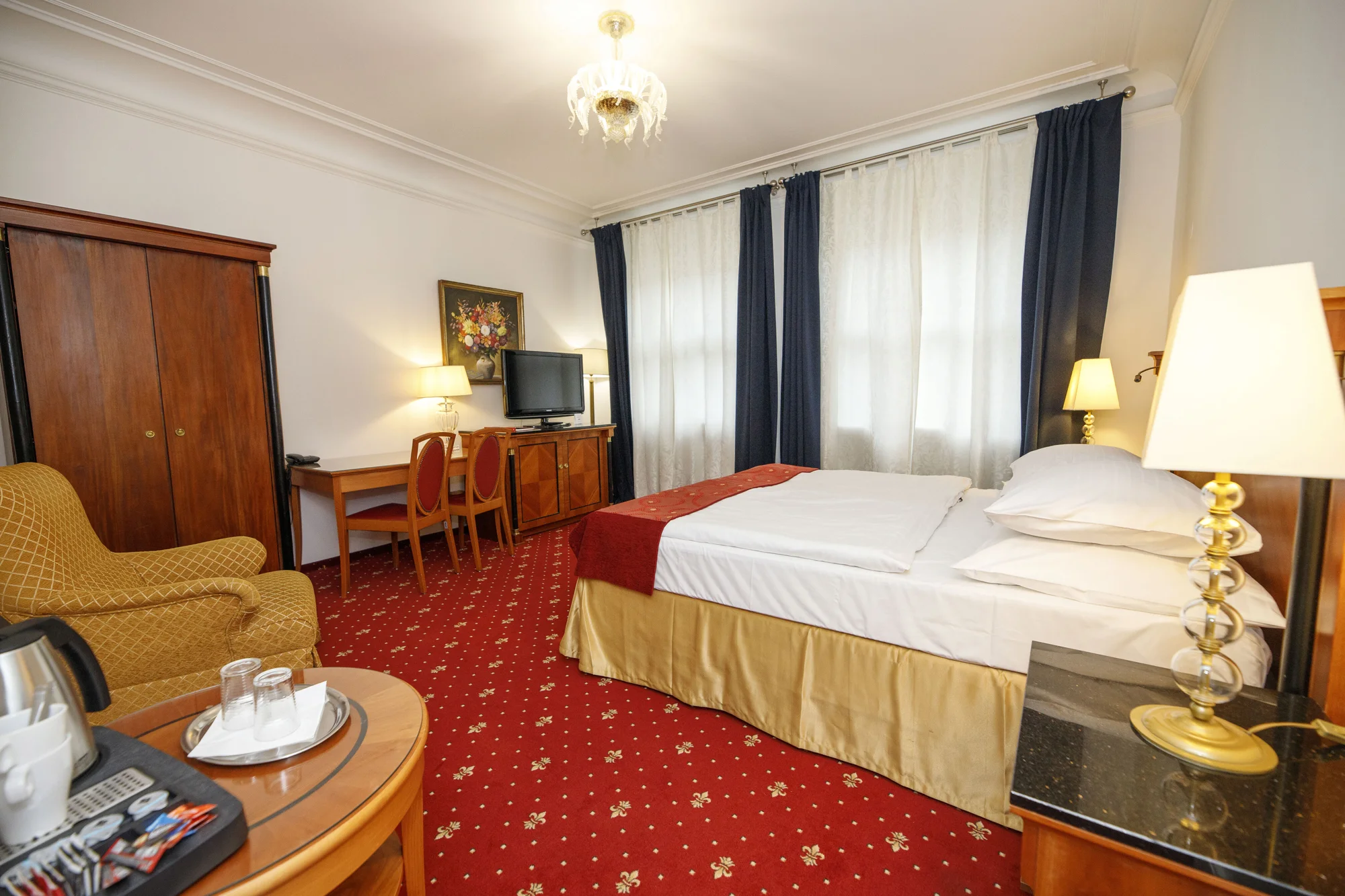 4* hotel na Starém Městě: snídaně v ceně a Karlův most za rohem