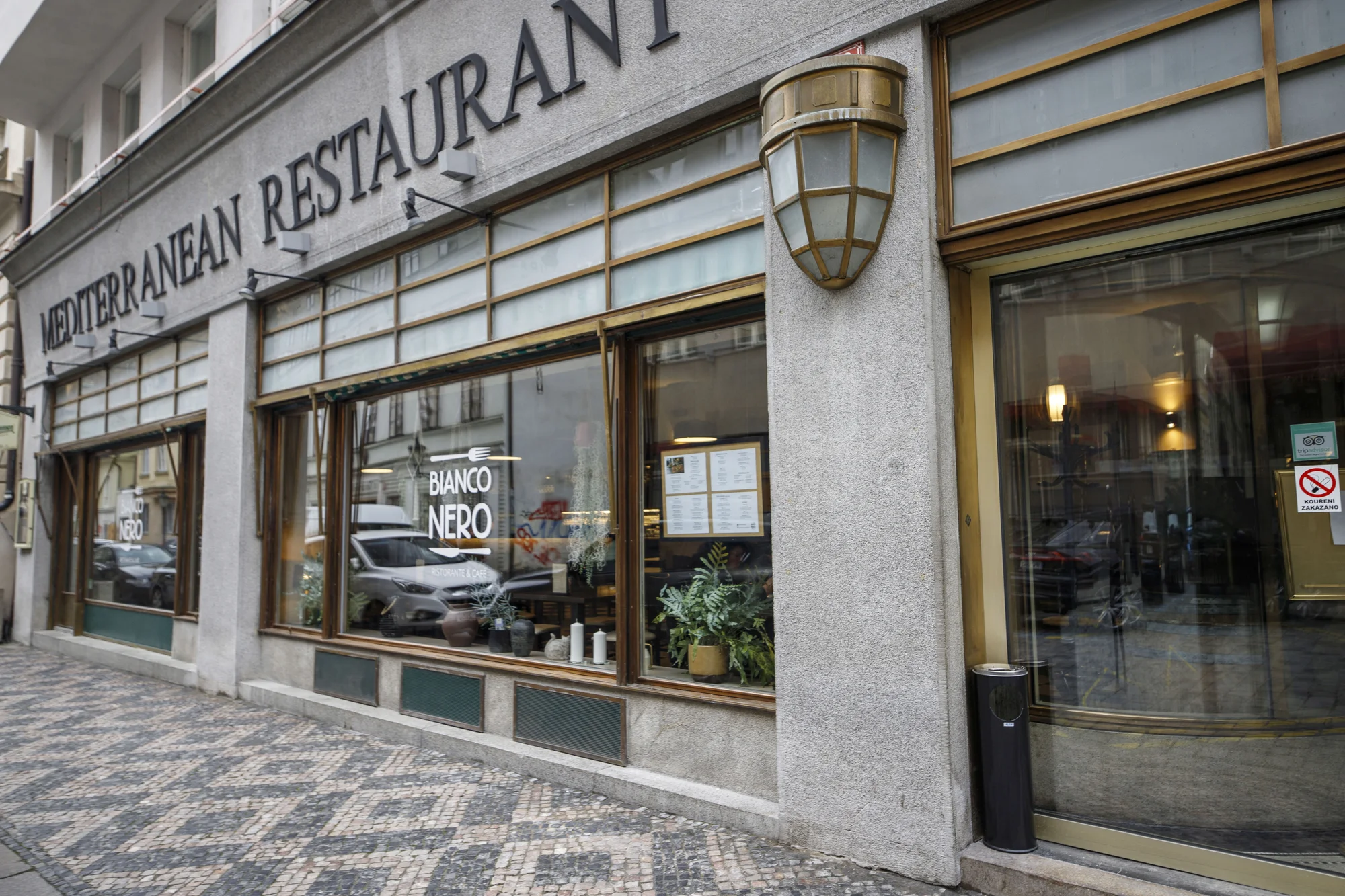 4* hotel na Starém Městě: snídaně v ceně a Karlův most za rohem