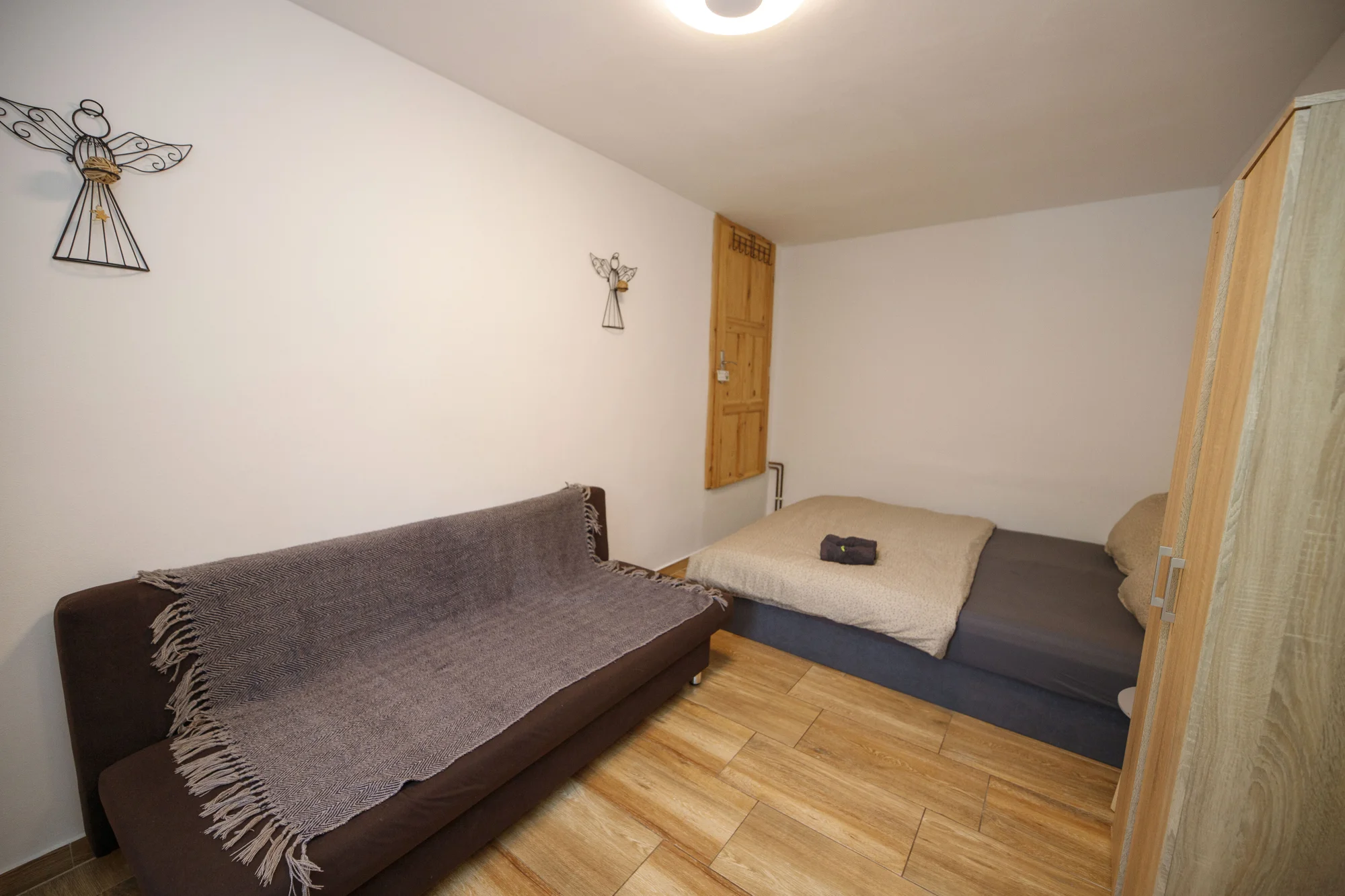 Dovolená v Plzni: Vybavené apartmány pro pár i rodinu i parkování zdarma