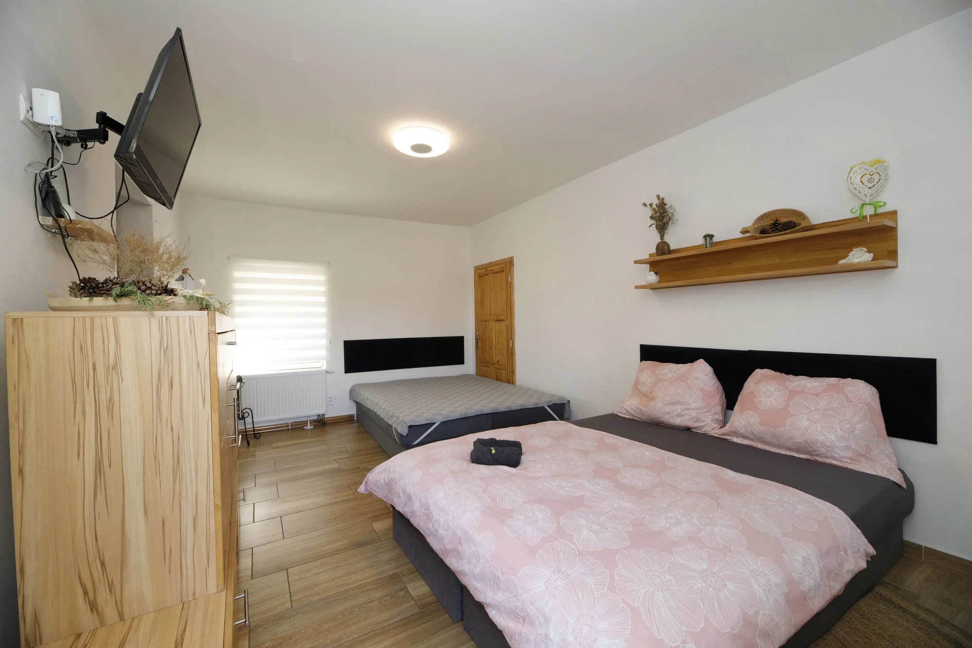 Dovolená v Plzni: Vybavené apartmány pro pár i rodinu i parkování zdarma