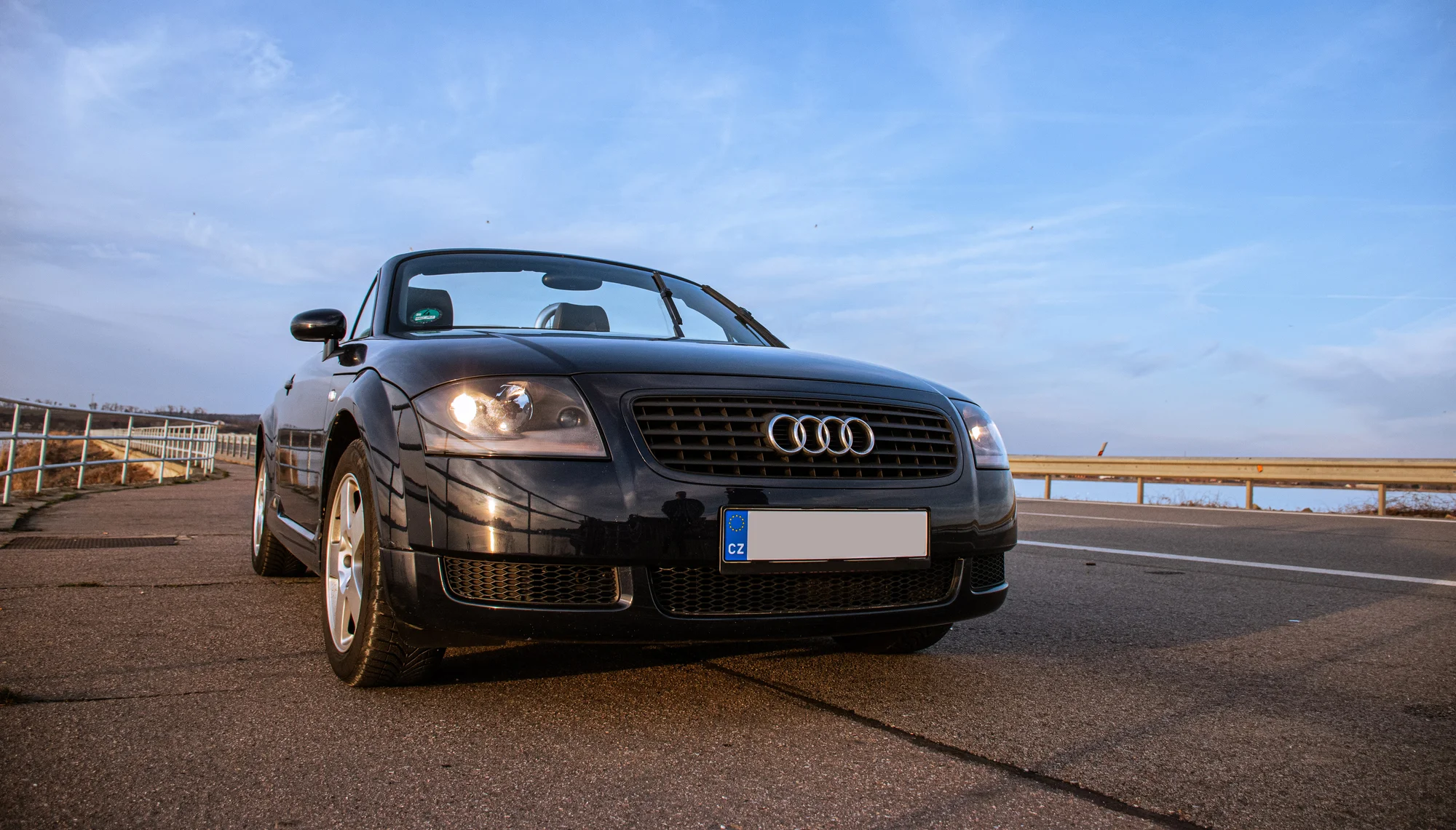 Road trip kabrioletem na 1 až 14 dní: pronájem nadupaného Audi TT s nájezdem až 2800 km