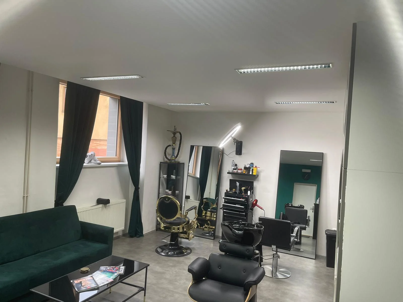 Zajděte do barberu: Klasický střih nebo střih strojkem i úprava vousů