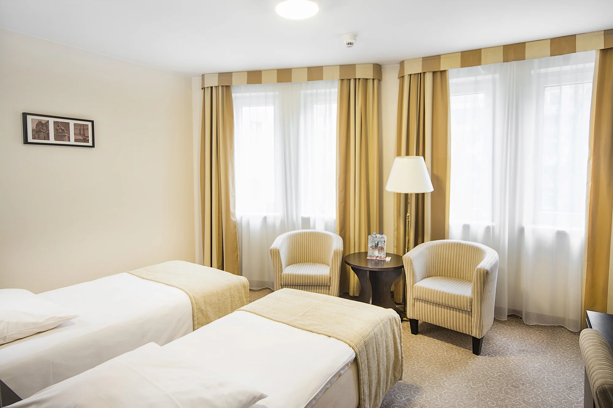 Hotel v centru Vratislavi jen 5 min pěšky od Staroměstského náměstí: wellness, snídaně či polopenze