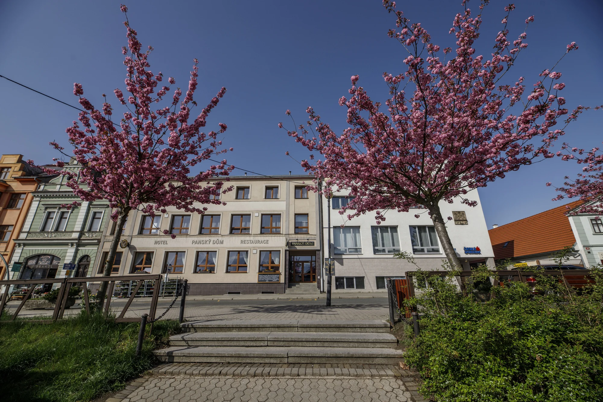 Oddech na Plzeňsku: nově zrekonstruovaný hotel, polopenze i vířivka na pokoji