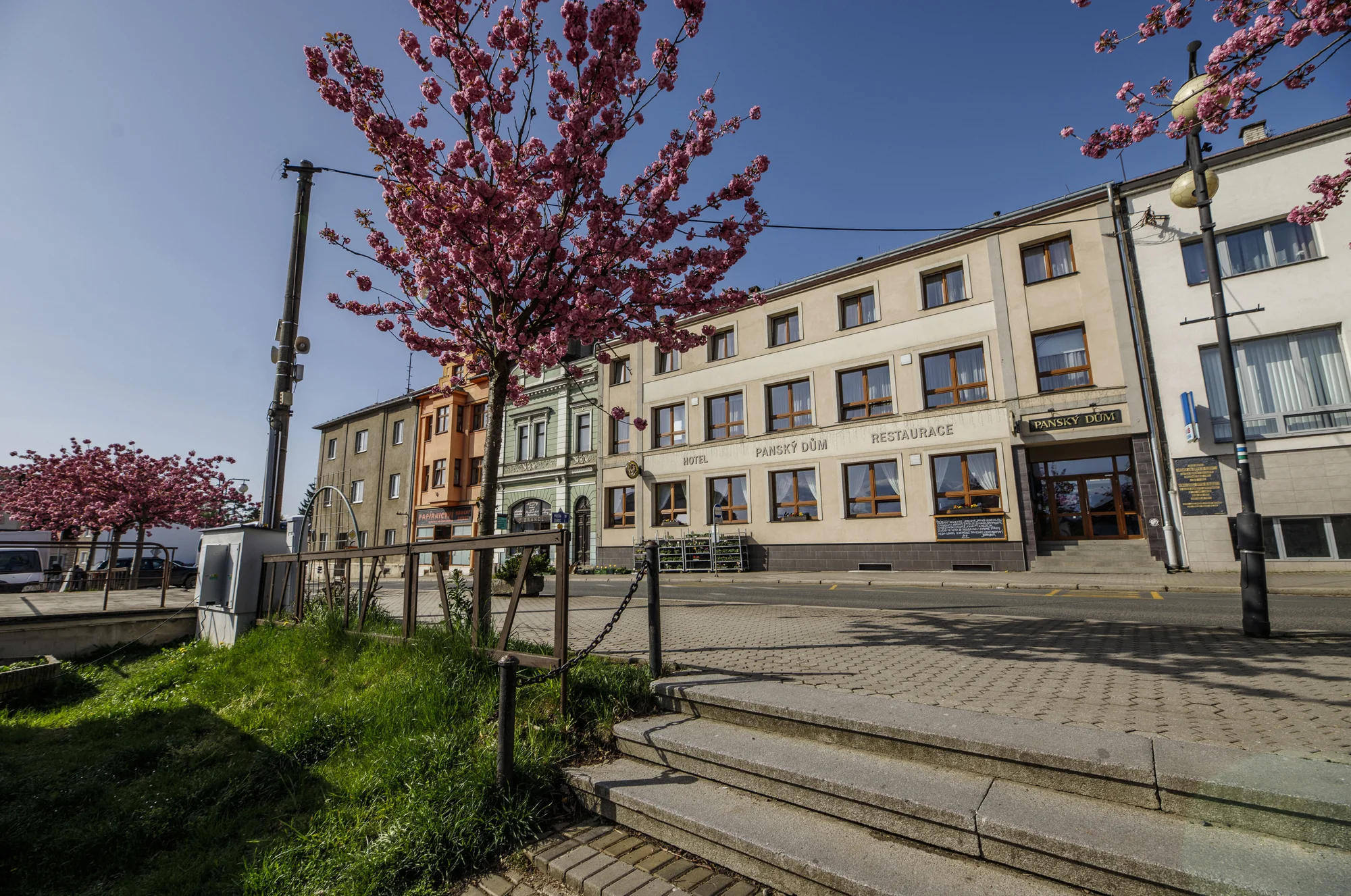 Oddech na Plzeňsku: nově zrekonstruovaný hotel, polopenze i vířivka na pokoji