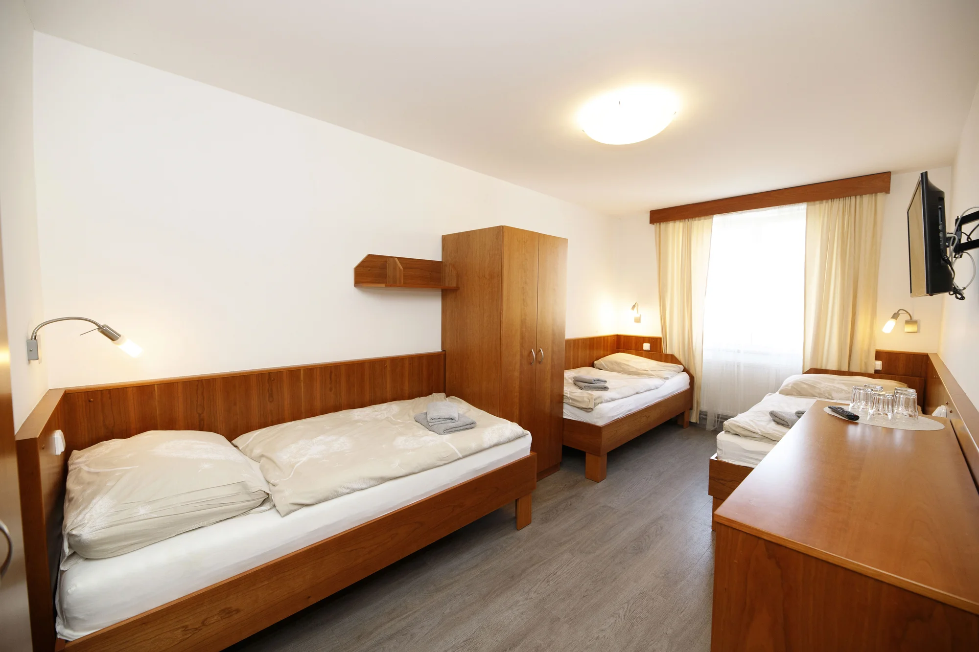 Oddech na Plzeňsku: nově zrekonstruovaný hotel, polopenze i vířivka na pokoji