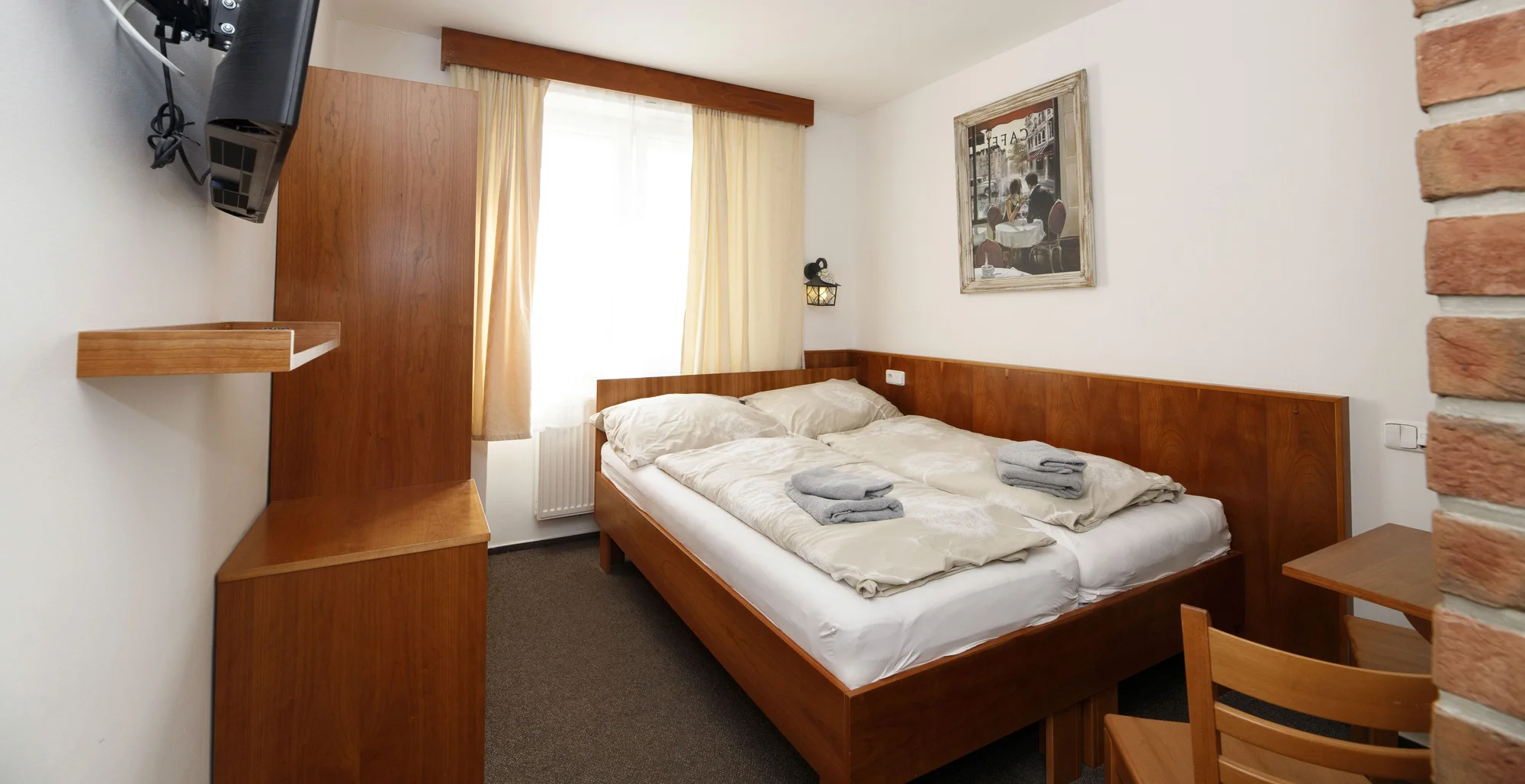 Oddech na Plzeňsku: nově zrekonstruovaný hotel, polopenze i vířivka na pokoji
