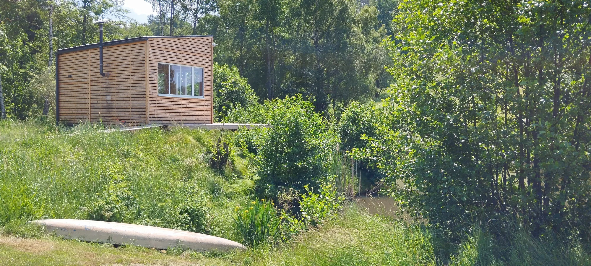Dovolená v Českém Švýcarsku: tiny house u rybníku i privátní horký sud