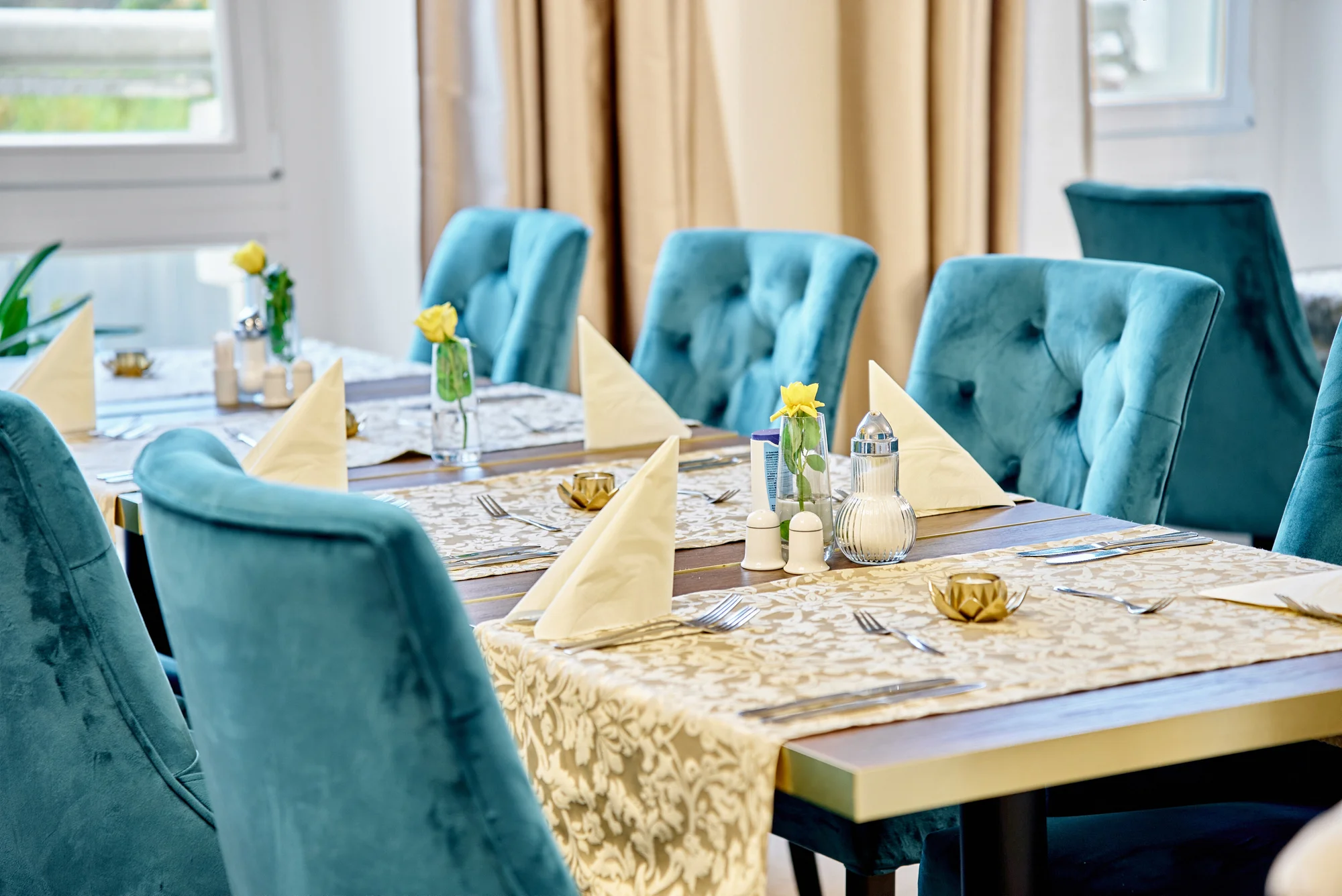 Wellness pobyt v historickém 4* hotelu v Mariánských Lázních: polopenze, až 6 procedur a bazén