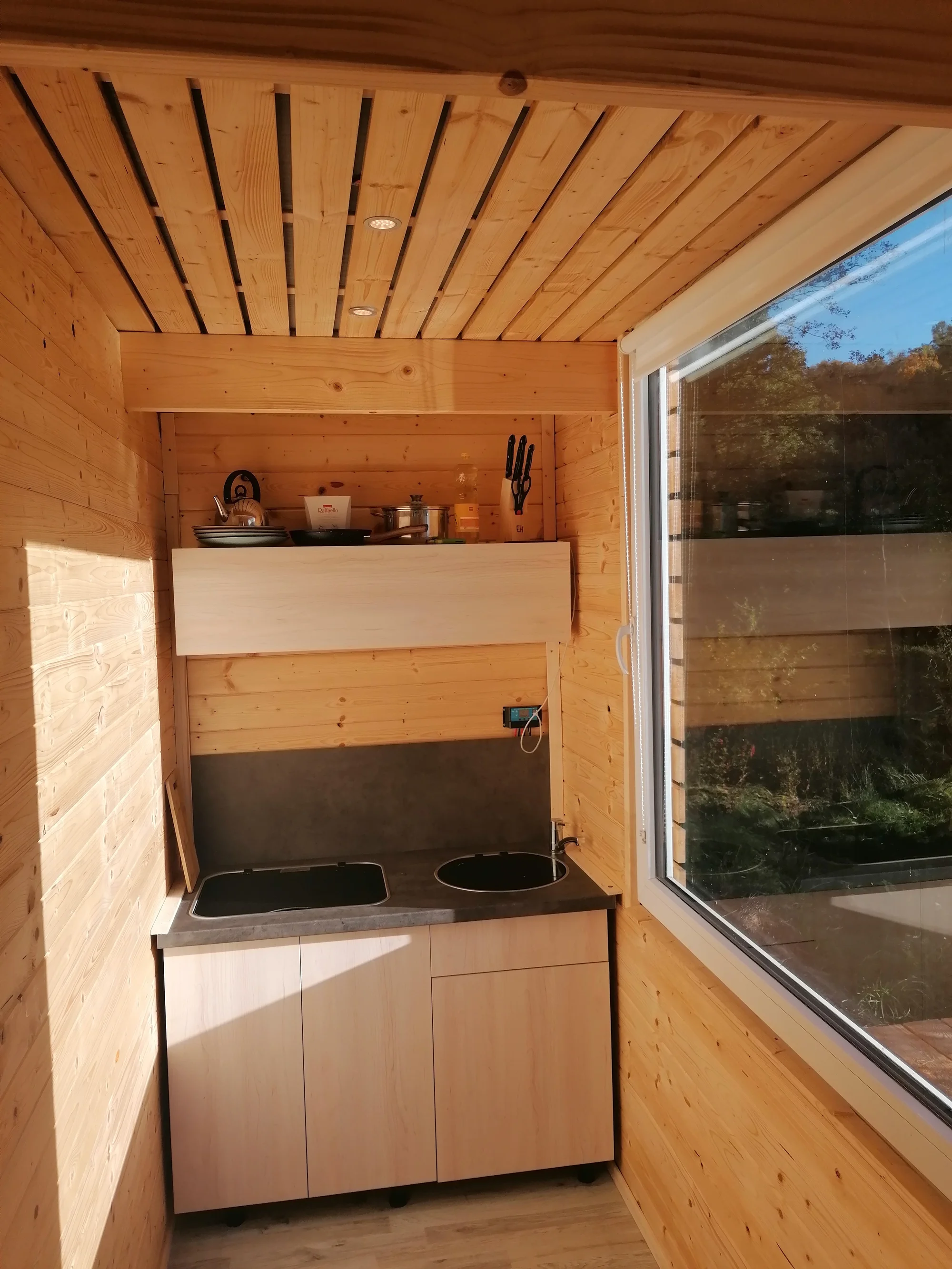 Dovolená v Českém Švýcarsku: tiny house u rybníku i privátní horký sud