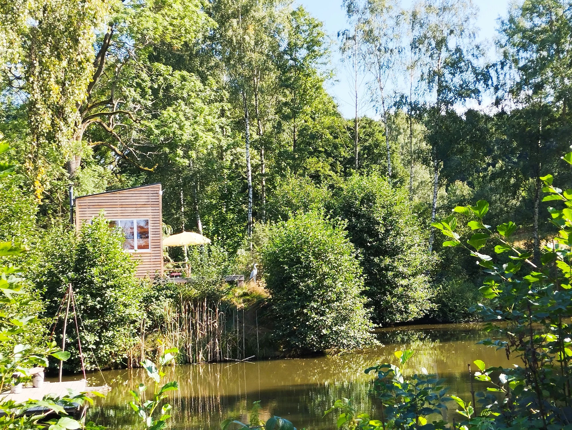 Dovolená v Českém Švýcarsku: tiny house u rybníku i privátní horký sud