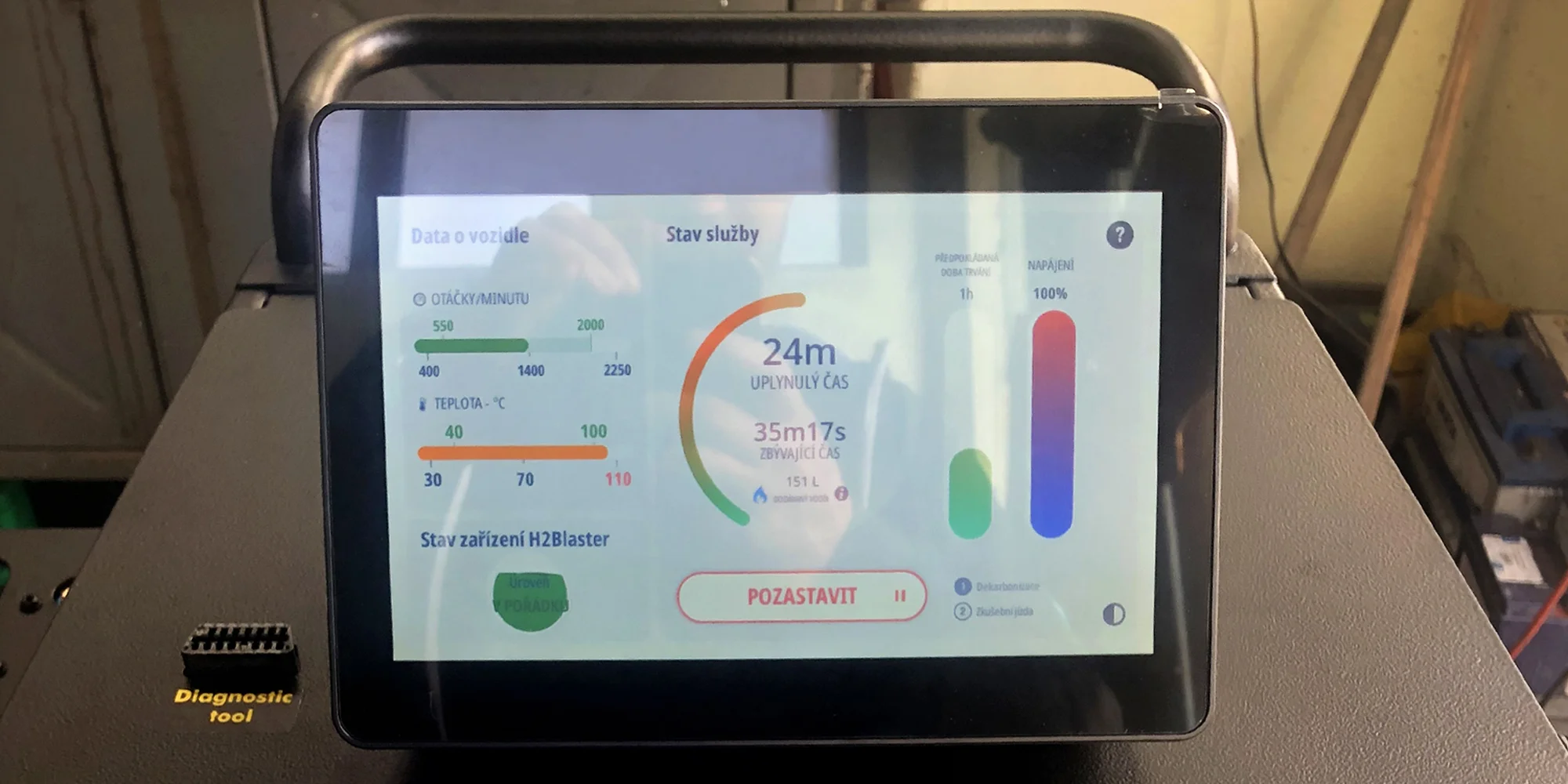 Dekarbonizace motoru vodíkem pro obnovení výkonu, prodloužení životnosti i snížení spotřeby