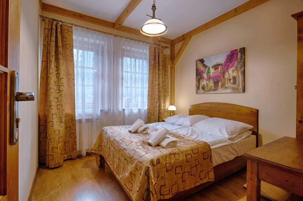 Pobyt ve stylovém penzionu 8 km od Zakopaného: regionální speciality, vstup do spa