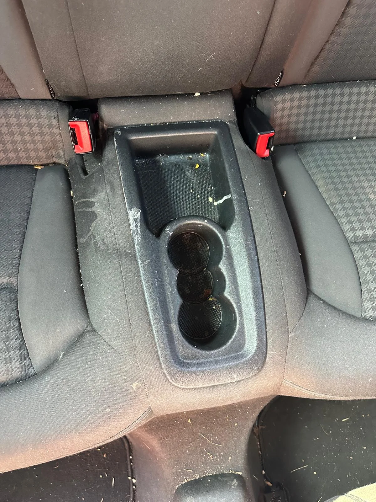 Kompletní ruční mytí vozu s tepováním sedaček v myčce Wash Cars